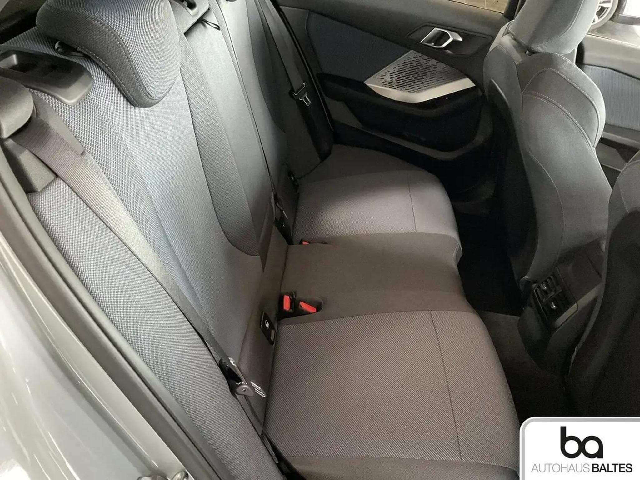 BMW 116 (2025) - Photo 8