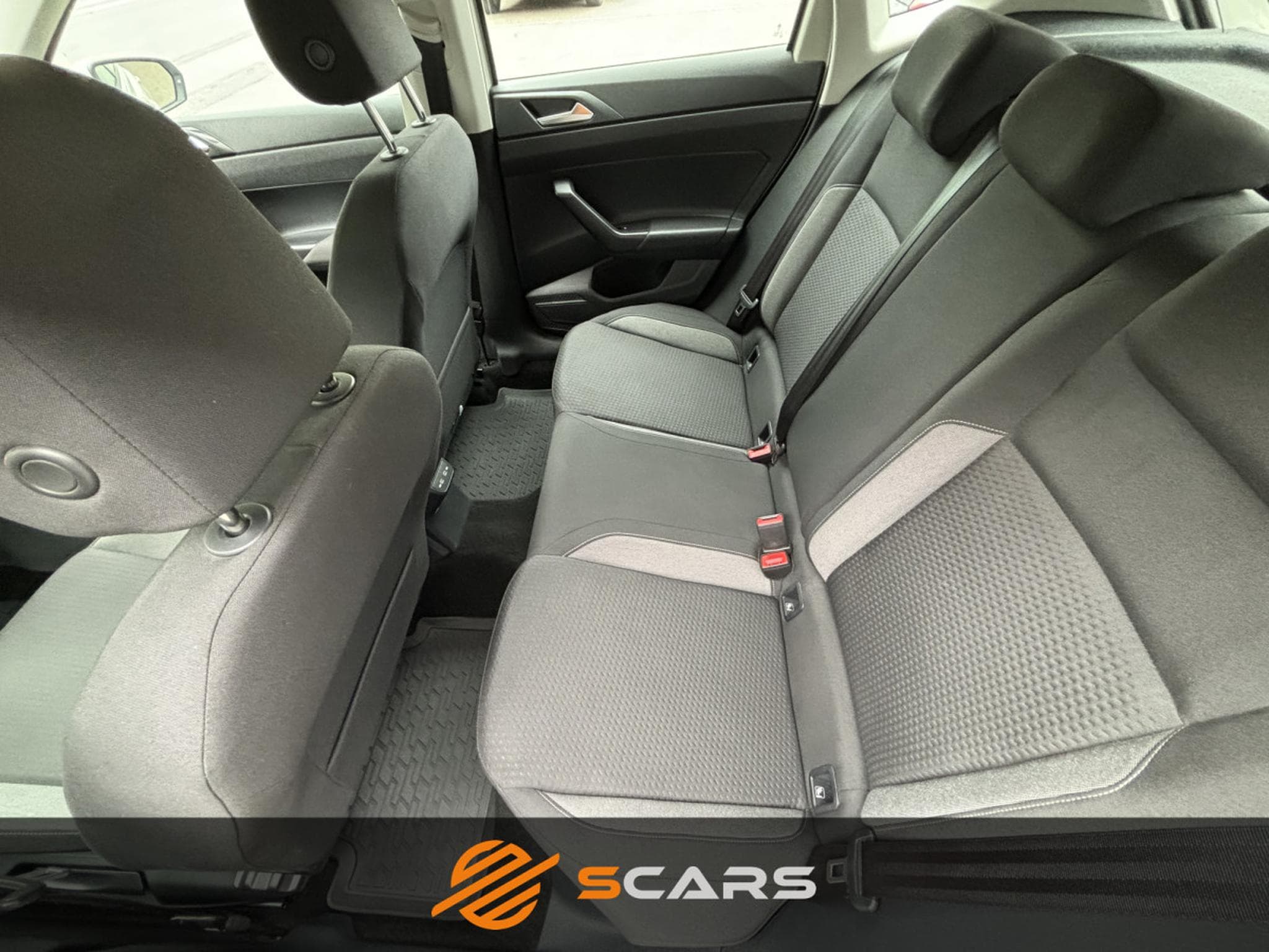 VW Polo 1.0 Tsi DSG 95cv (2023) - Photo 10