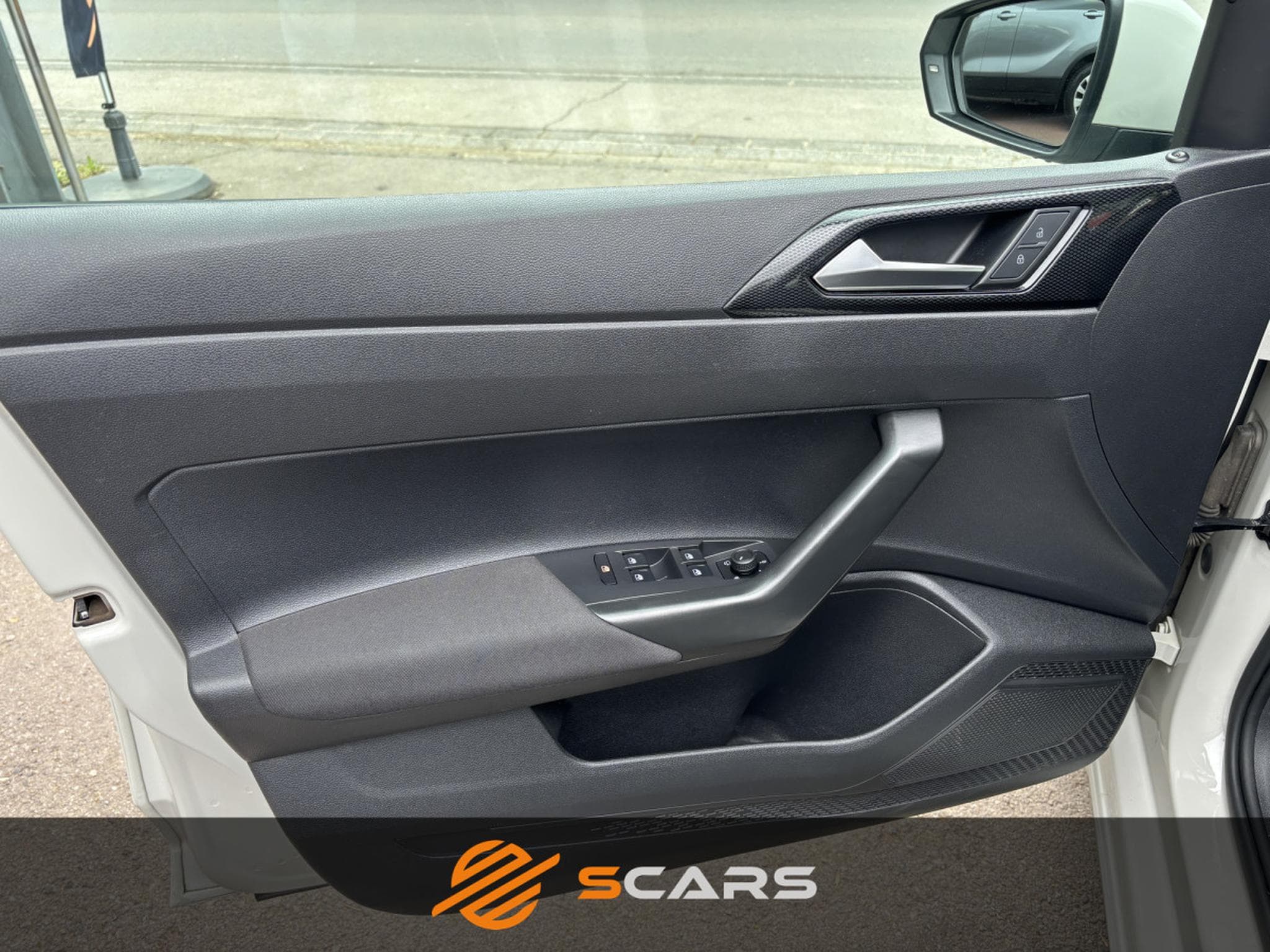 VW Polo 1.0 Tsi DSG 95cv (2023) - Photo 12