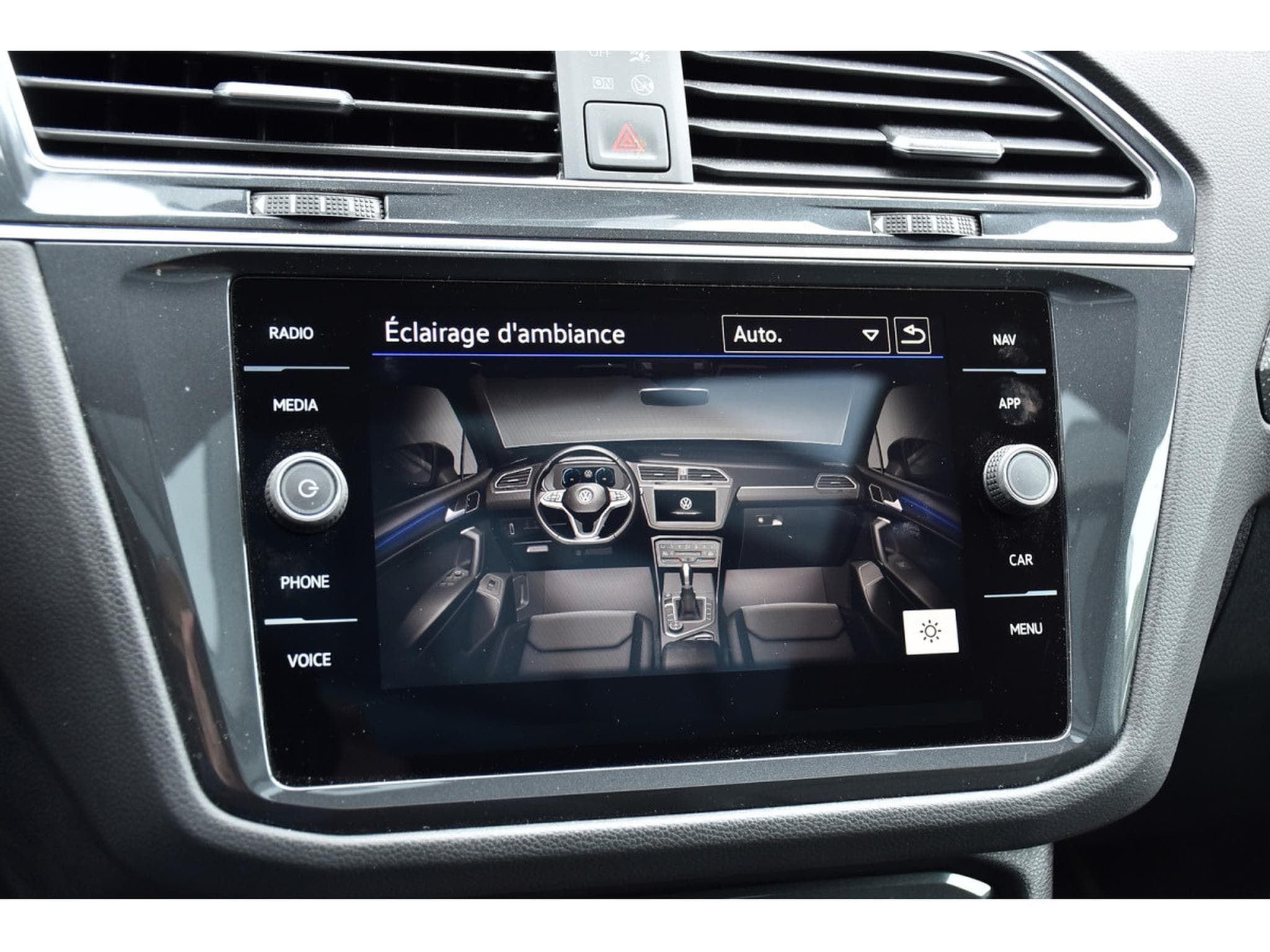 VW Tiguan 1.4 TSI eHybrid DSG6 R-LINE CUIR MEMO PANO HUD ATT RMQ 1° M. (2023) - Photo 13