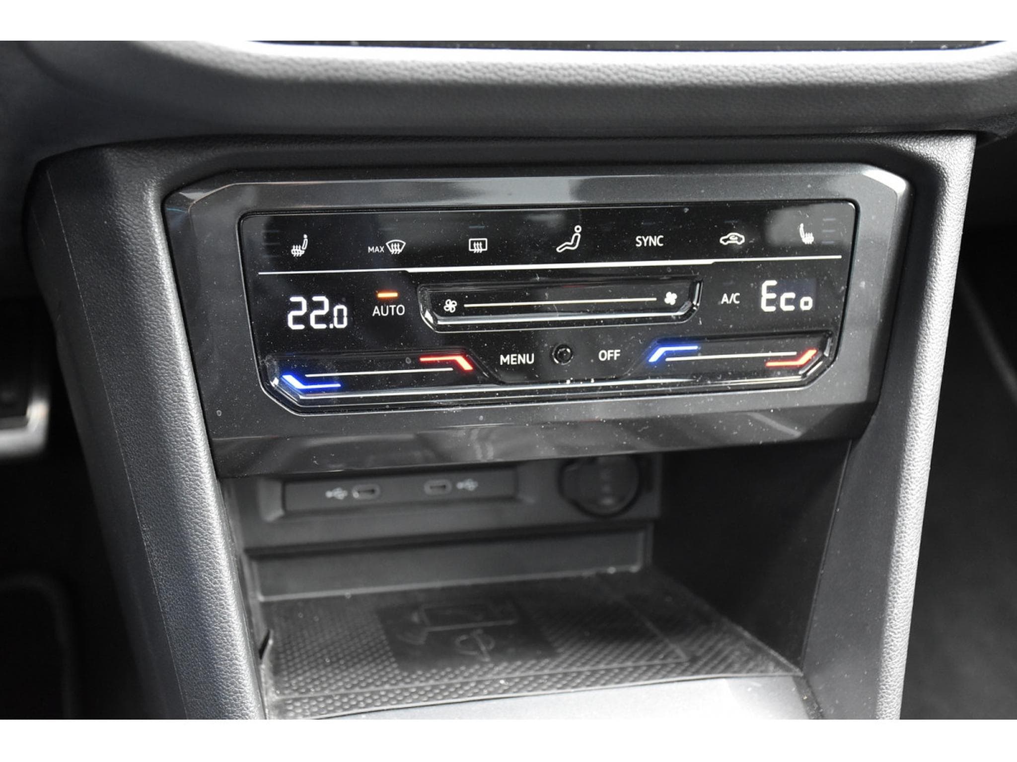 VW Tiguan 1.4 TSI eHybrid DSG6 R-LINE CUIR MEMO PANO HUD ATT RMQ 1° M. (2023) - Photo 18