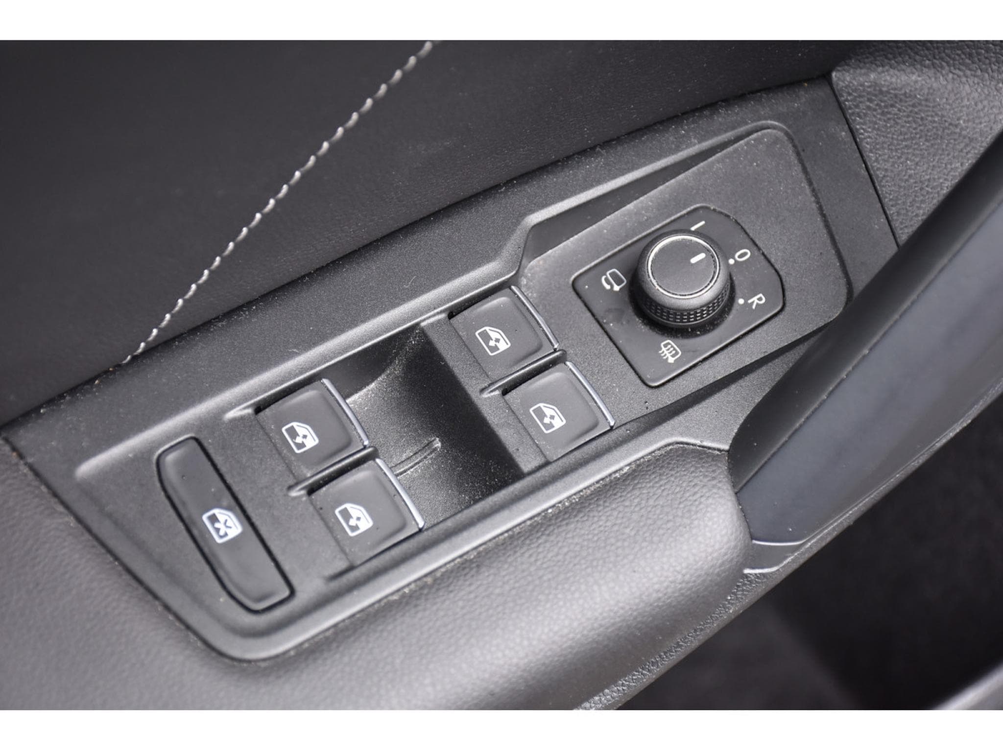 VW Tiguan 1.4 TSI eHybrid DSG6 R-LINE CUIR MEMO PANO HUD ATT RMQ 1° M. (2023) - Photo 23