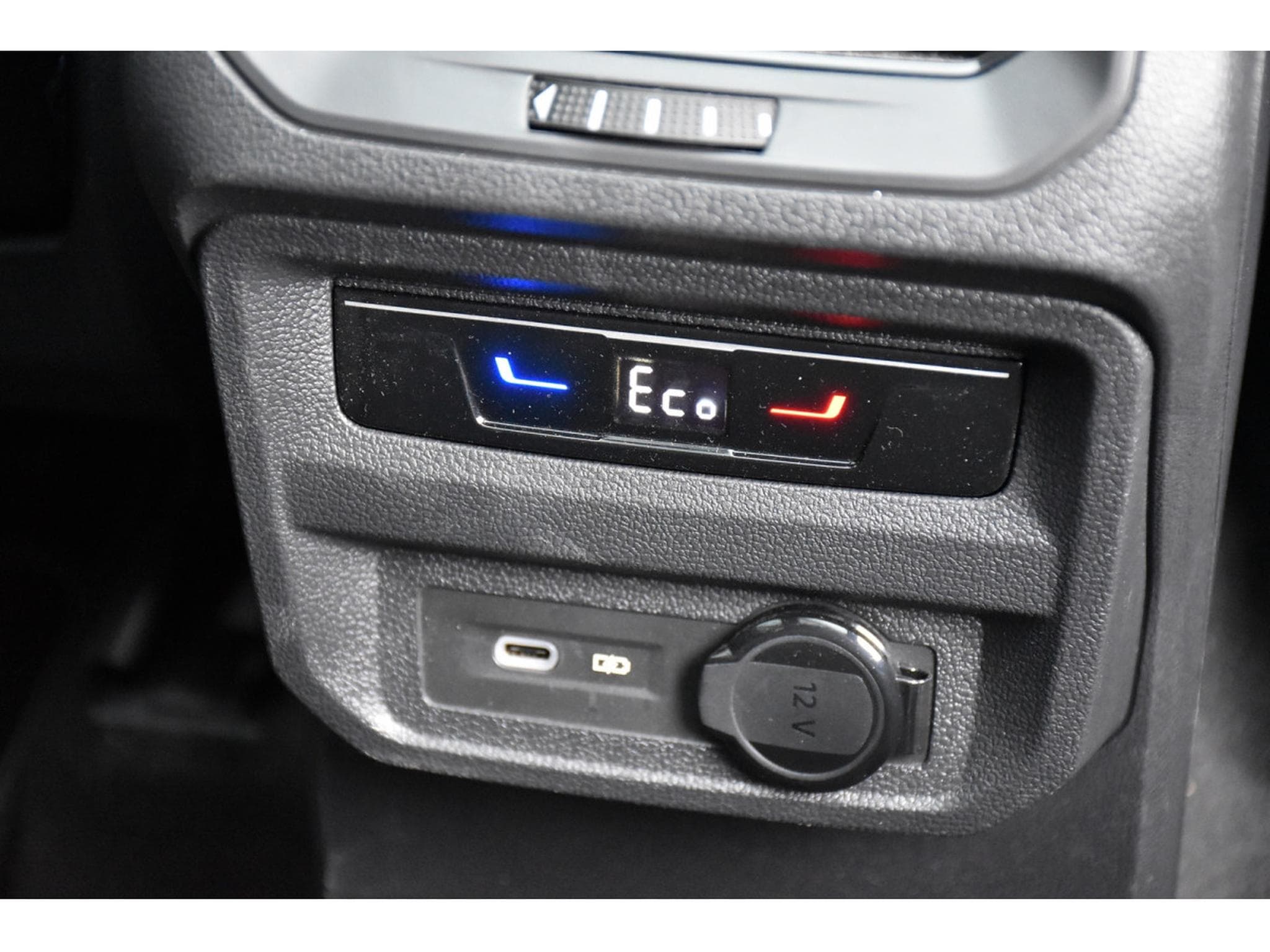 VW Tiguan 1.4 TSI eHybrid DSG6 R-LINE CUIR MEMO PANO HUD ATT RMQ 1° M. (2023) - Photo 24