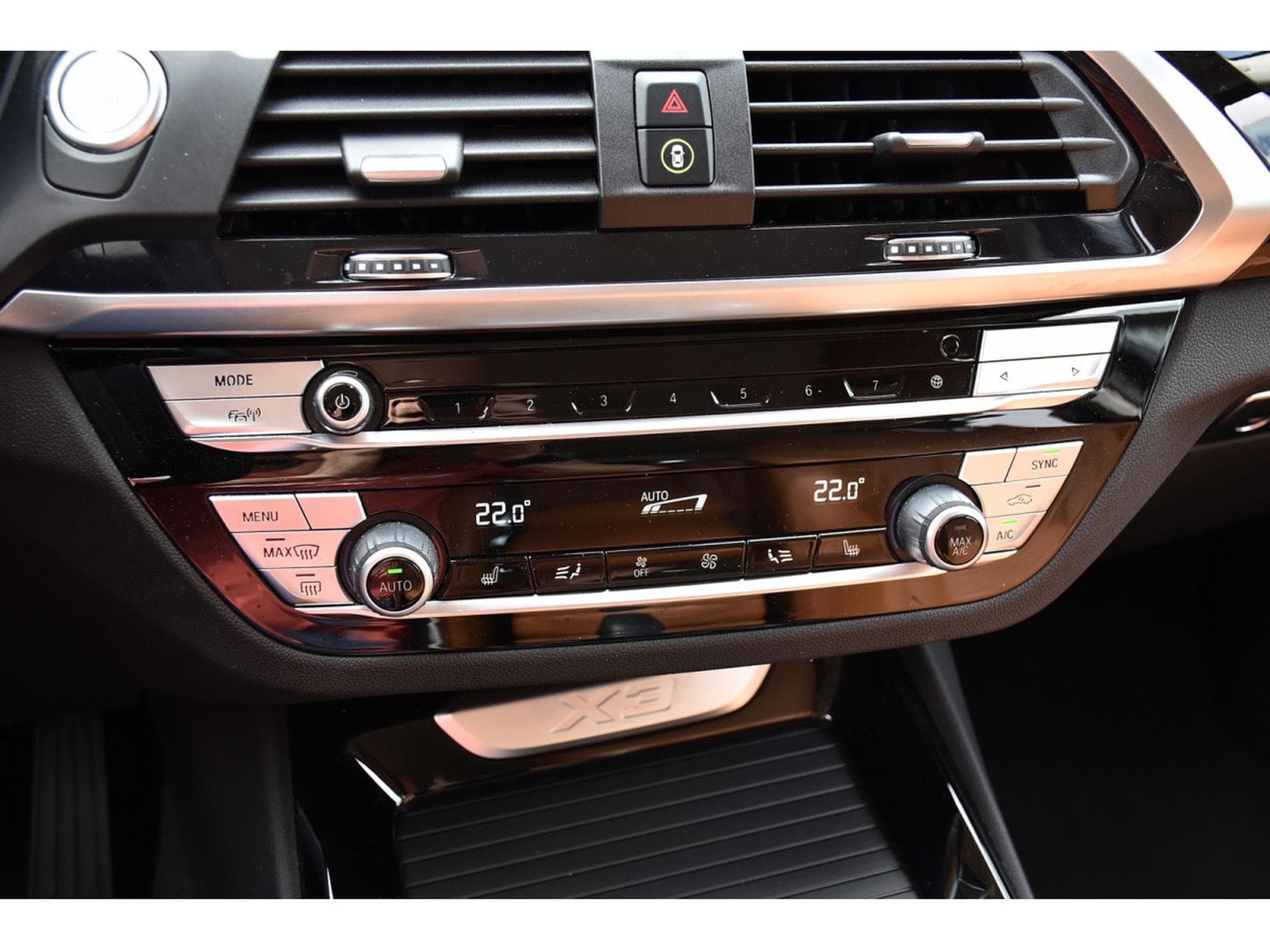 BMW X3 2.0iA xDrive30e Xline CUIR MEMO LANE SIDE HUD CAM JA19 (2021) - Photo 19