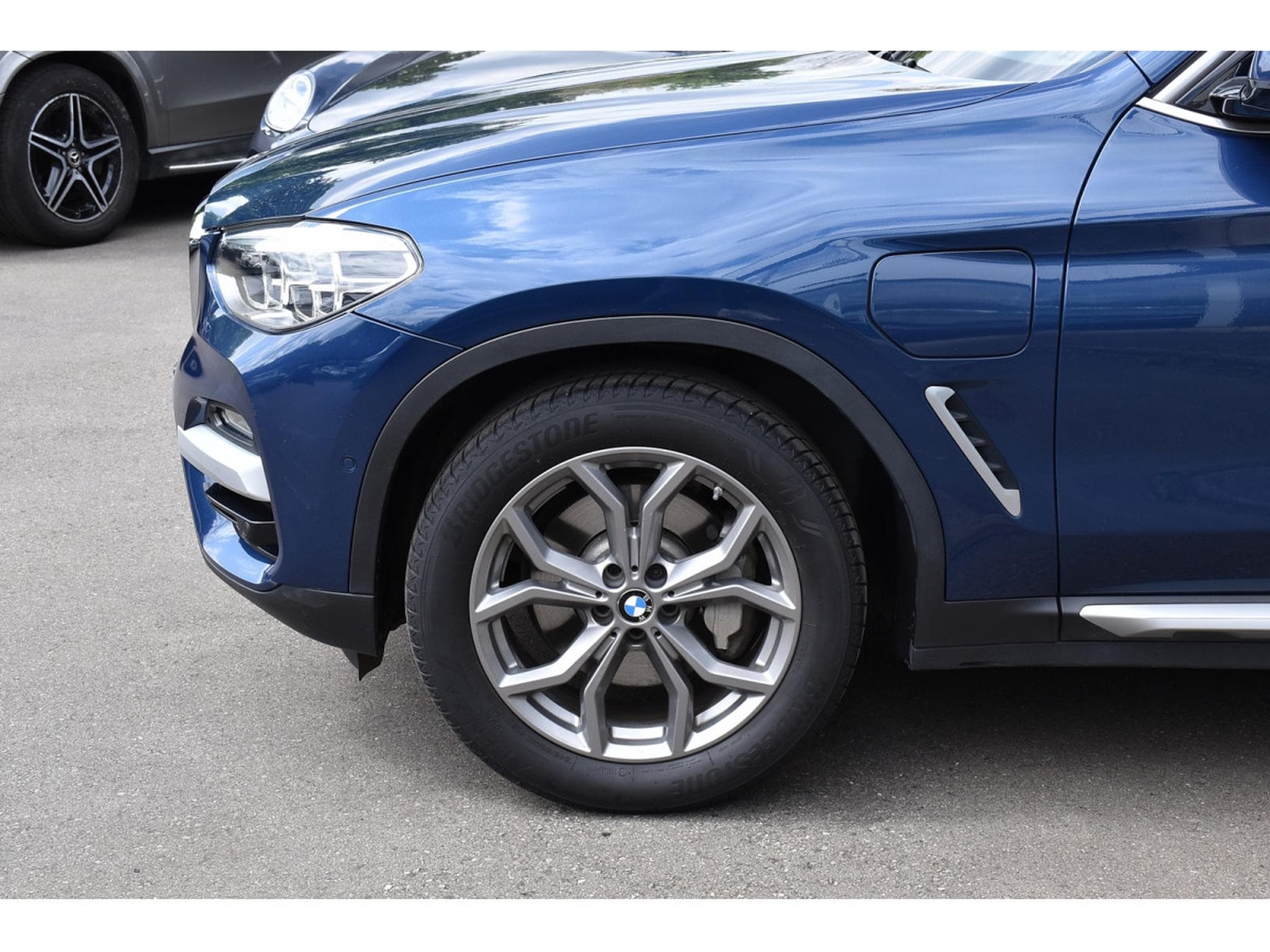 BMW X3 2.0iA xDrive30e Xline CUIR MEMO LANE SIDE HUD CAM JA19 (2021) - Photo 5
