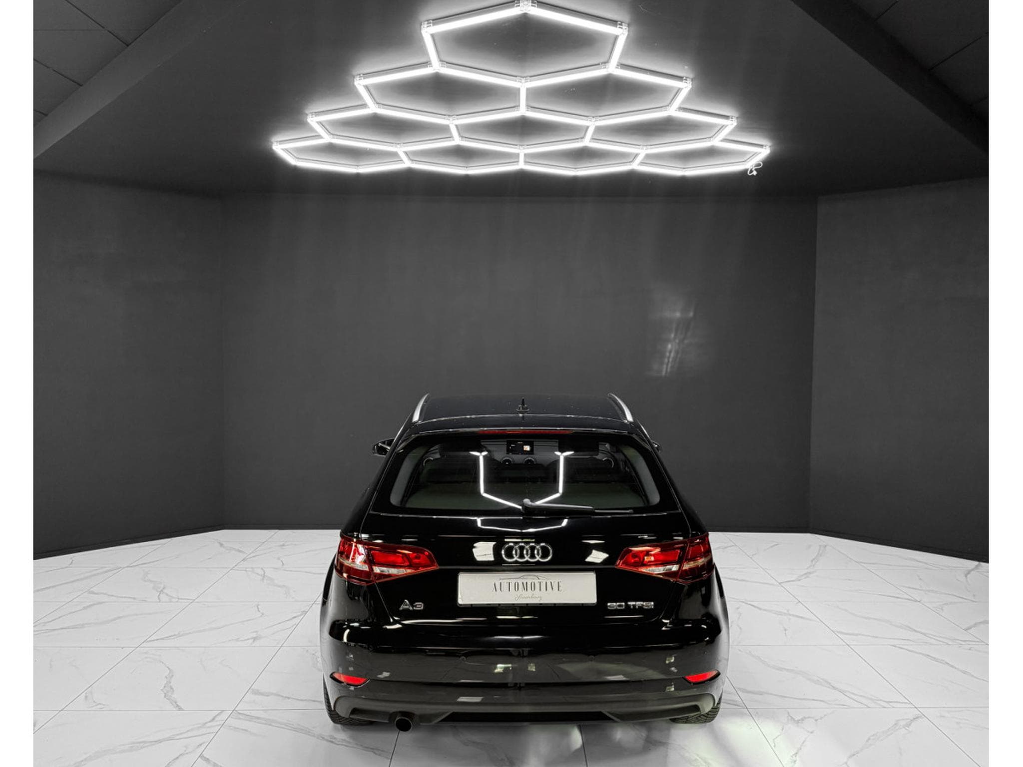 Audi A3 Sportback 30 TFSI (2018) - Photo 4