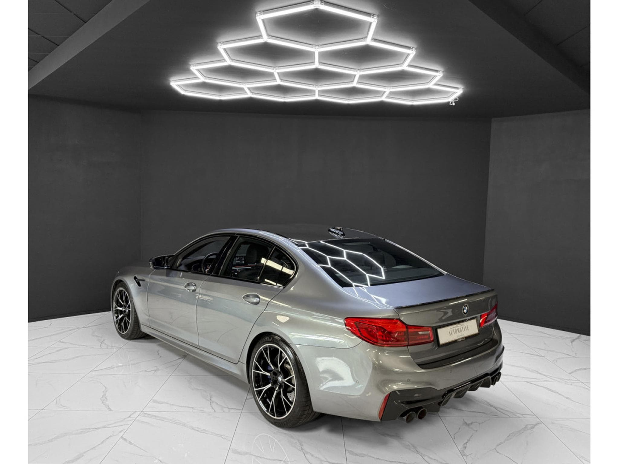 BMW M5 COMPETITION (2019) - Photo 3