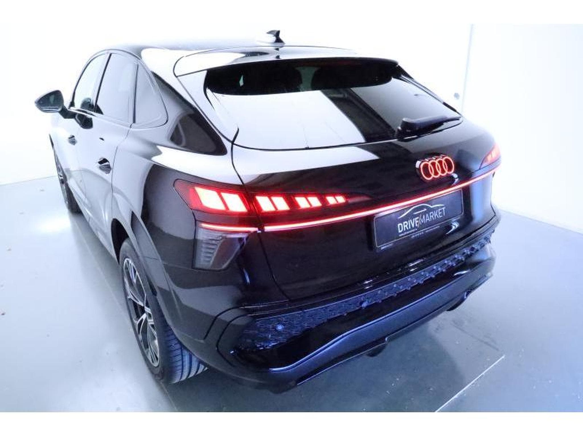 Audi Q3 Sportback (2026) - Photo 13