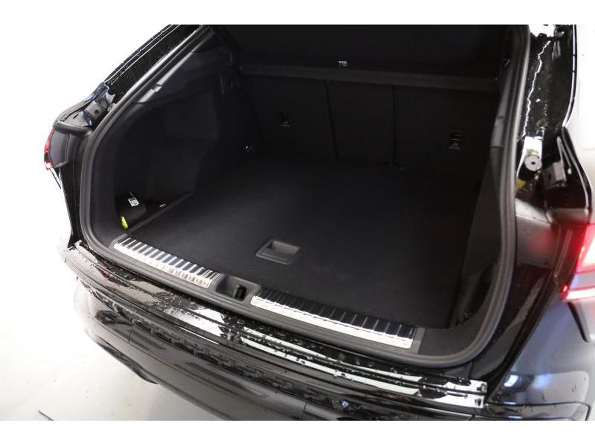 Audi Q3 Sportback (2026) - Photo 7