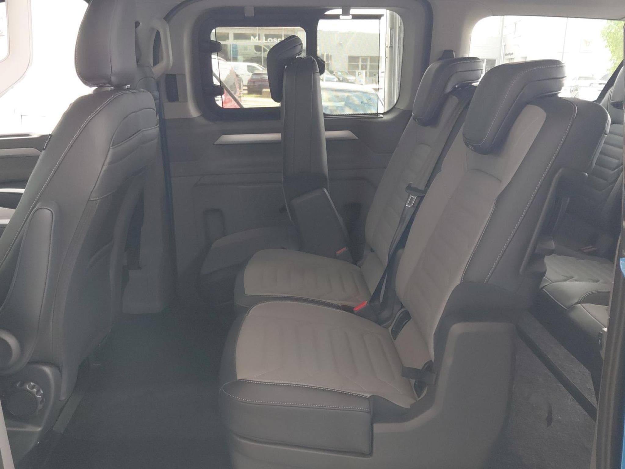 VW T7 TDI Kurz DSG (2026) - Photo 17