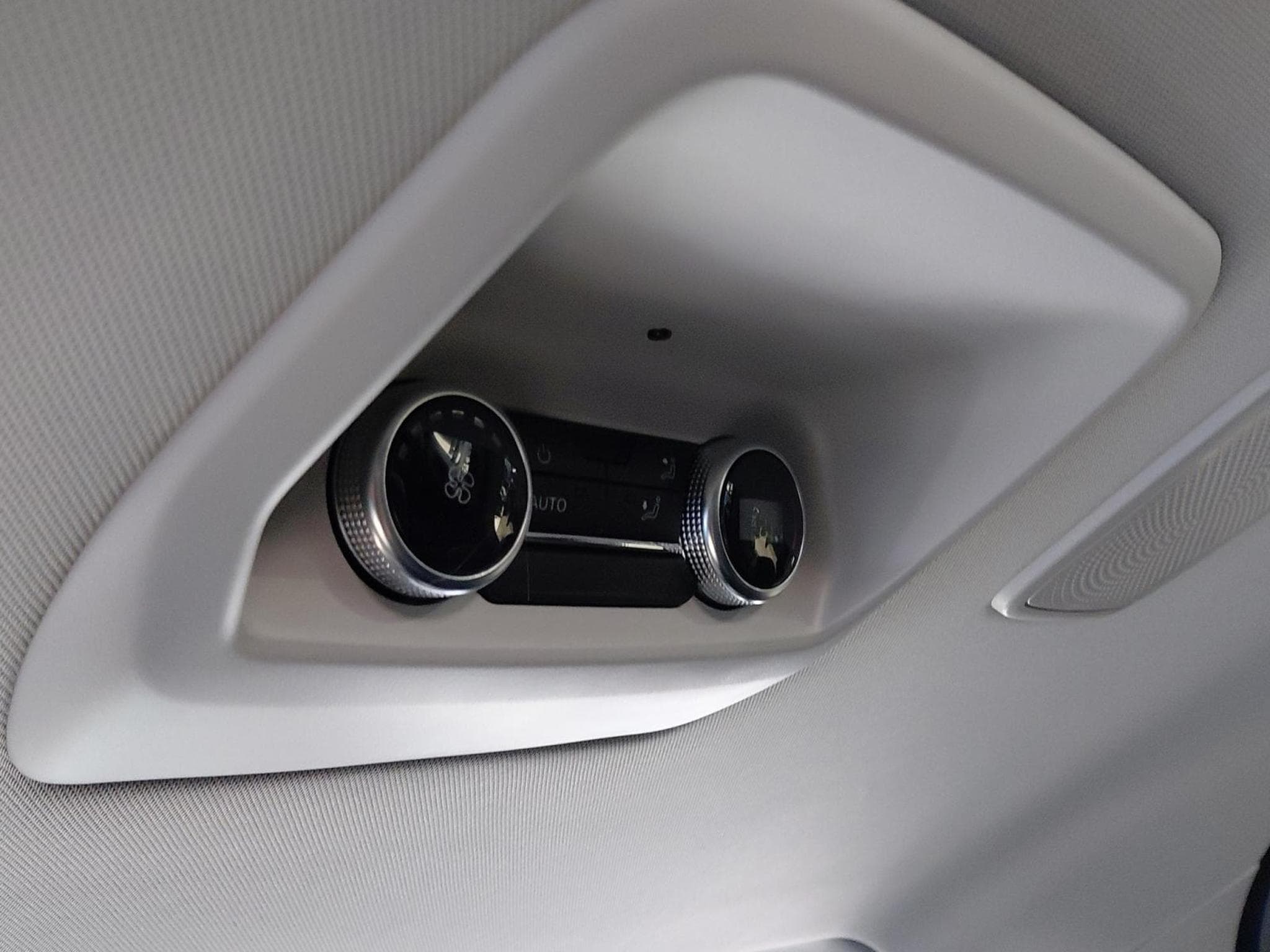 VW T7 TDI Kurz DSG (2026) - Photo 20