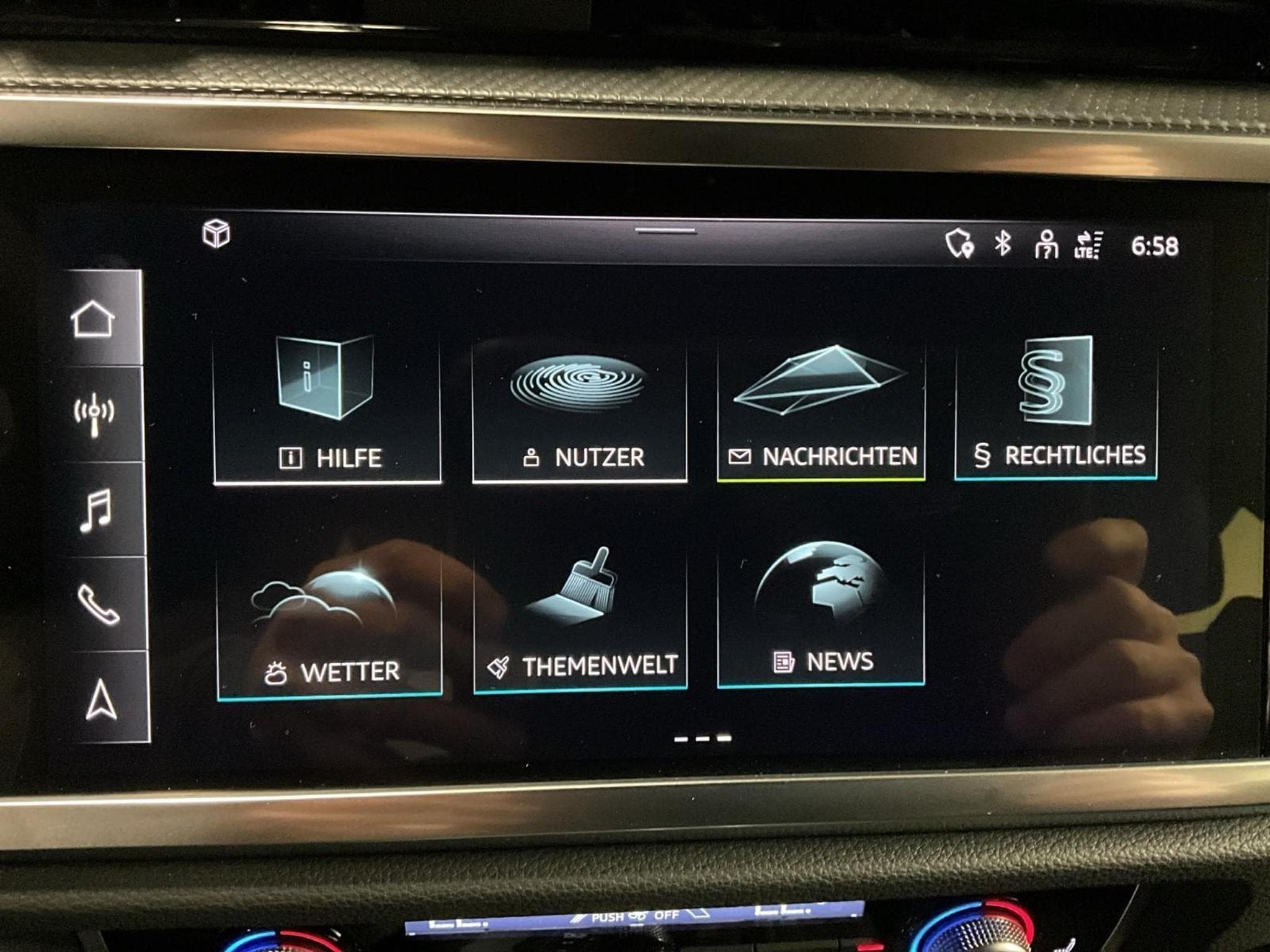 Audi Q3 SB+S-Line+35TDI+S-Tronic (2024) - Photo 16