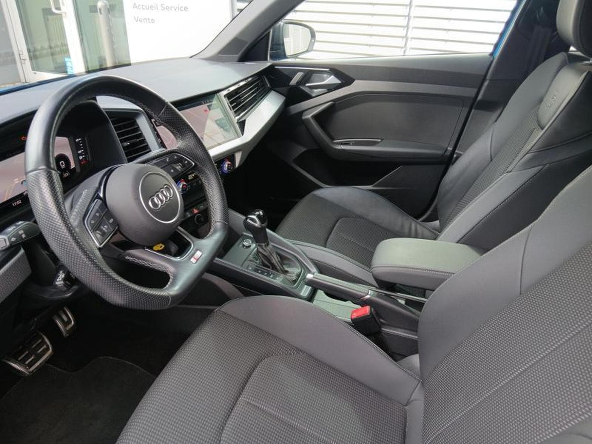 Audi A1 Sportback S-line 30 TFSI s-tronic (2020) - Photo 8