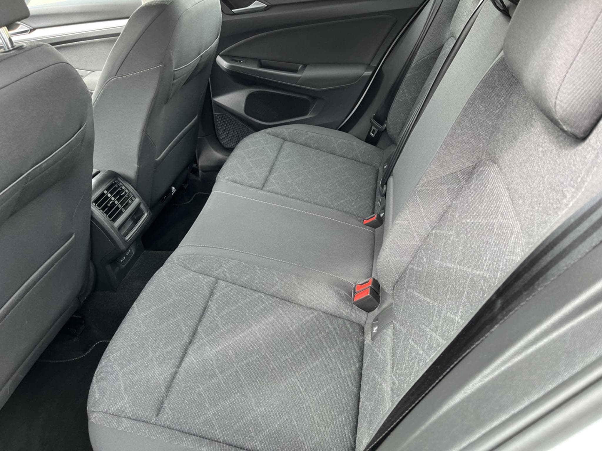 VW Golf Golf 8 1.5 Tsi 130cv Life CarPlay 2xPDC LED ACC (2021) - Foto 14