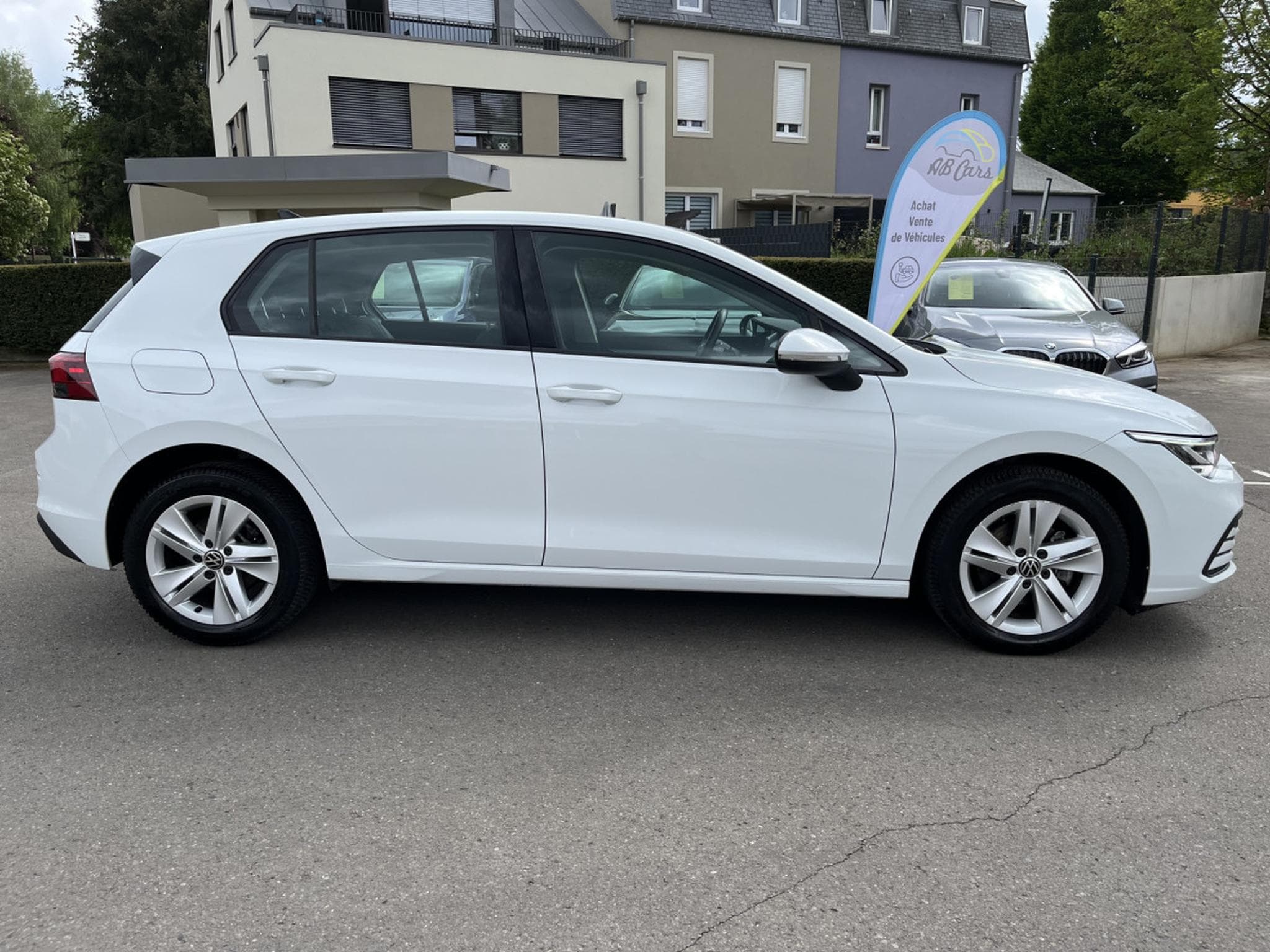 VW Golf Golf 8 1.5 Tsi 130cv Life CarPlay 2xPDC LED ACC (2021) - Foto 4