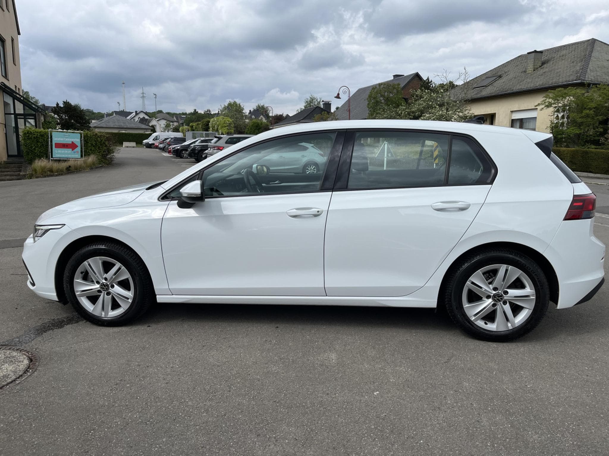 VW Golf Golf 8 1.5 Tsi 130cv Life CarPlay 2xPDC LED ACC (2021) - Foto 6