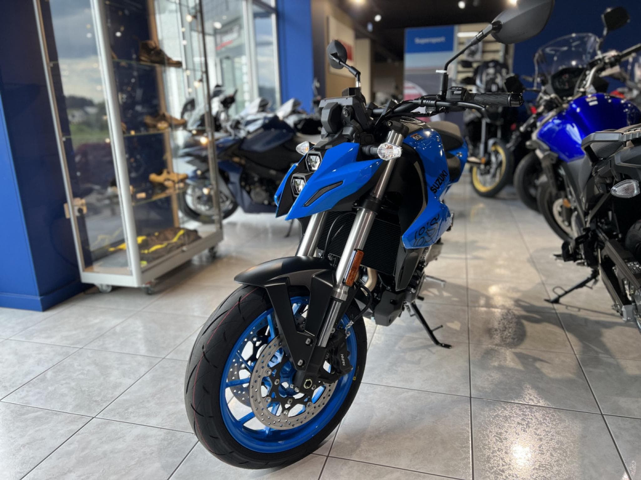 Suzuki GSX (2026) - Photo 2