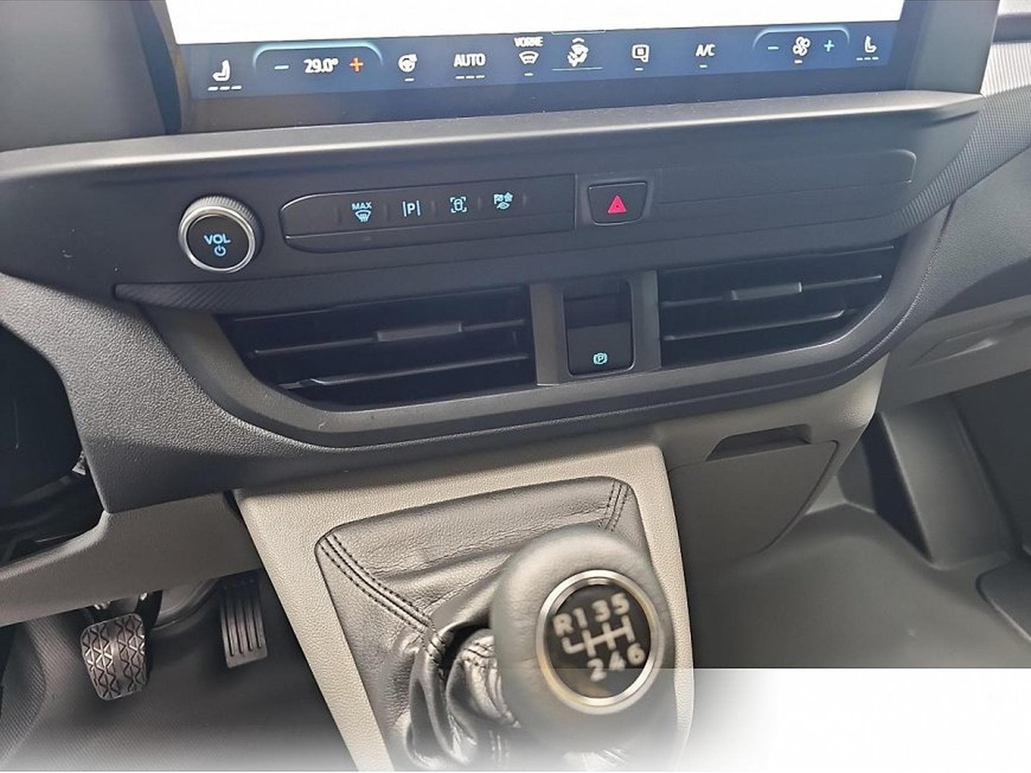 Ford Transit (2026) - Photo 11