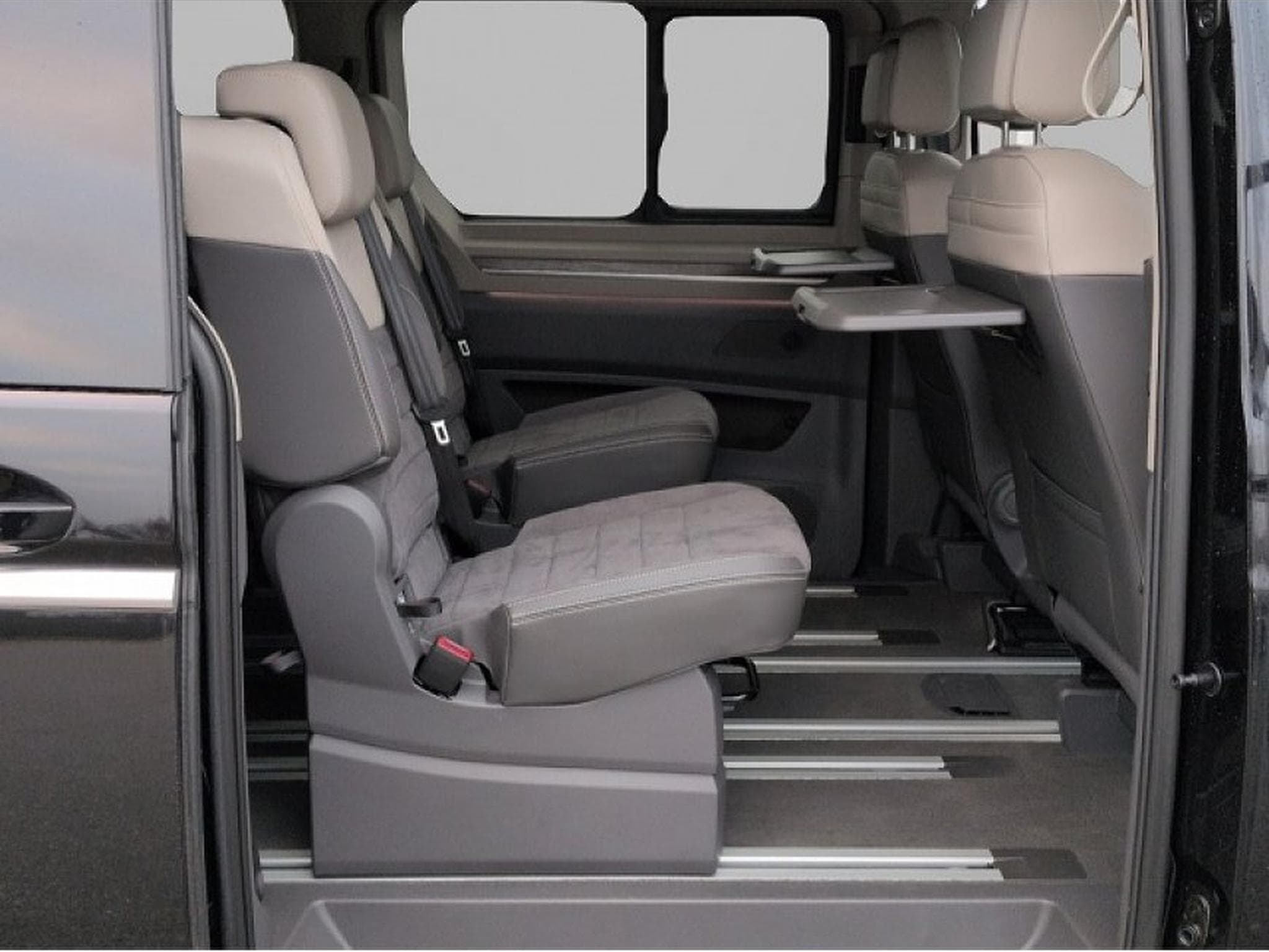 VW Multivan (2026) - Photo 7