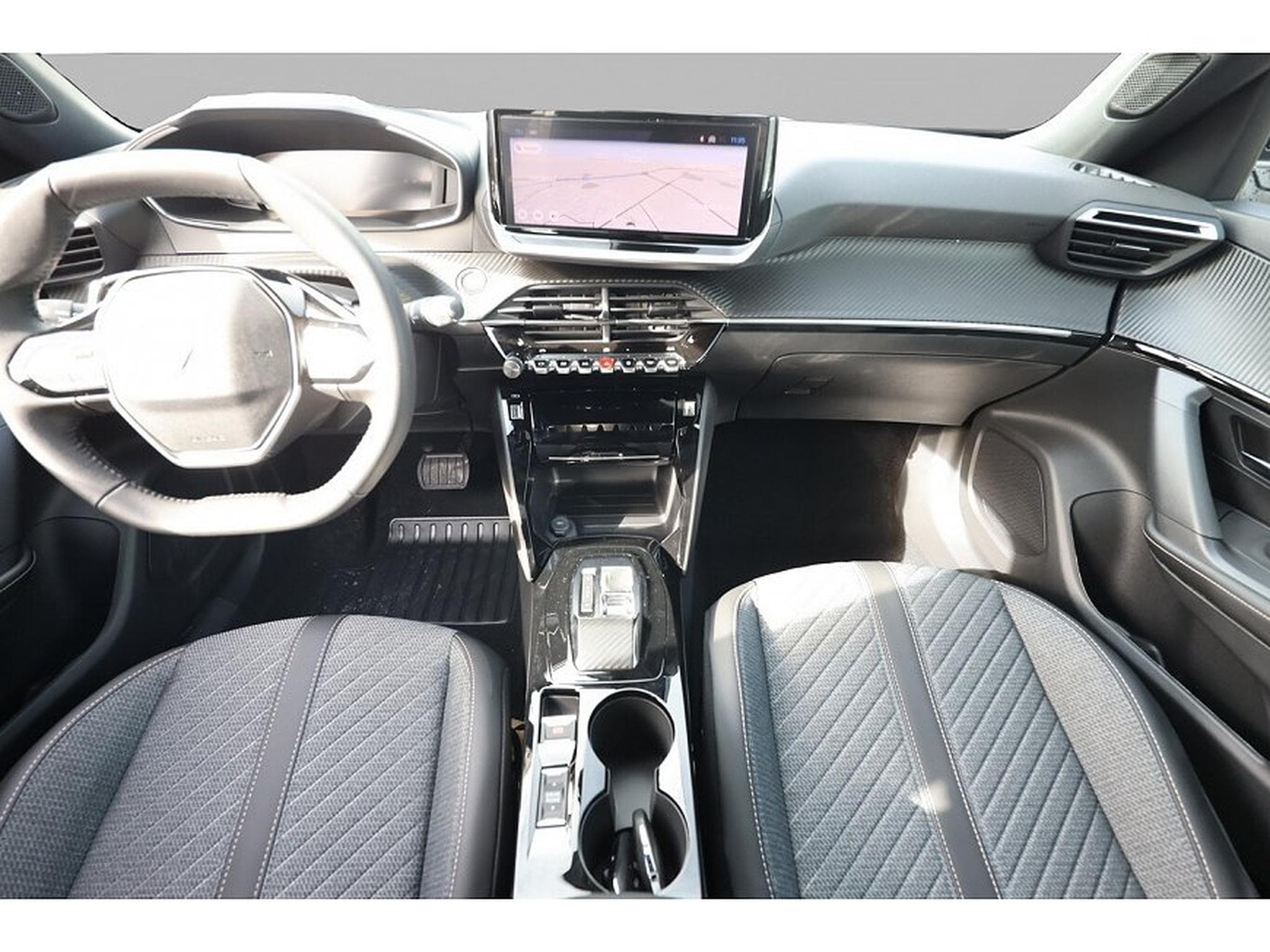 Peugeot 2008 (2025) - Photo 7