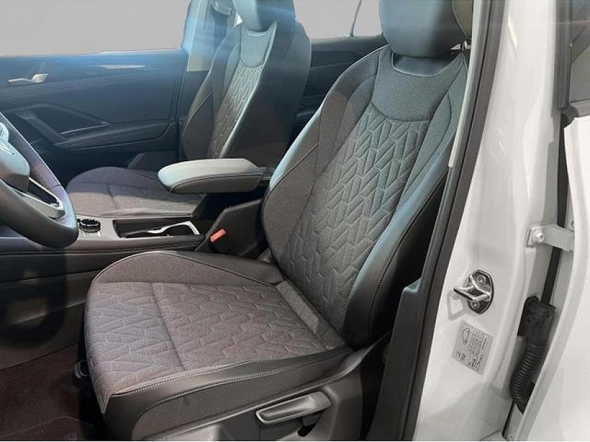 VW Tiguan (2026) - Photo 8