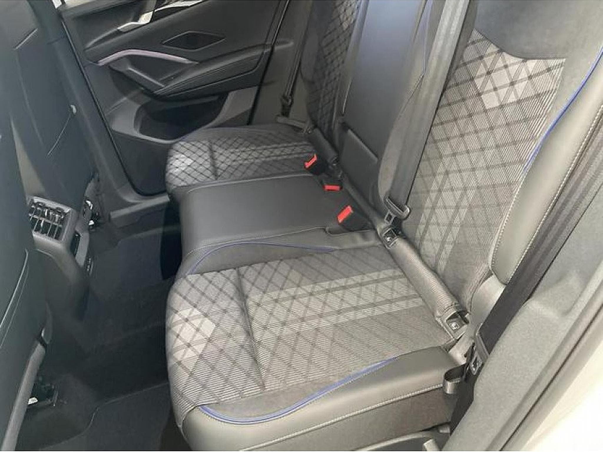 VW Tiguan (2026) - Photo 12