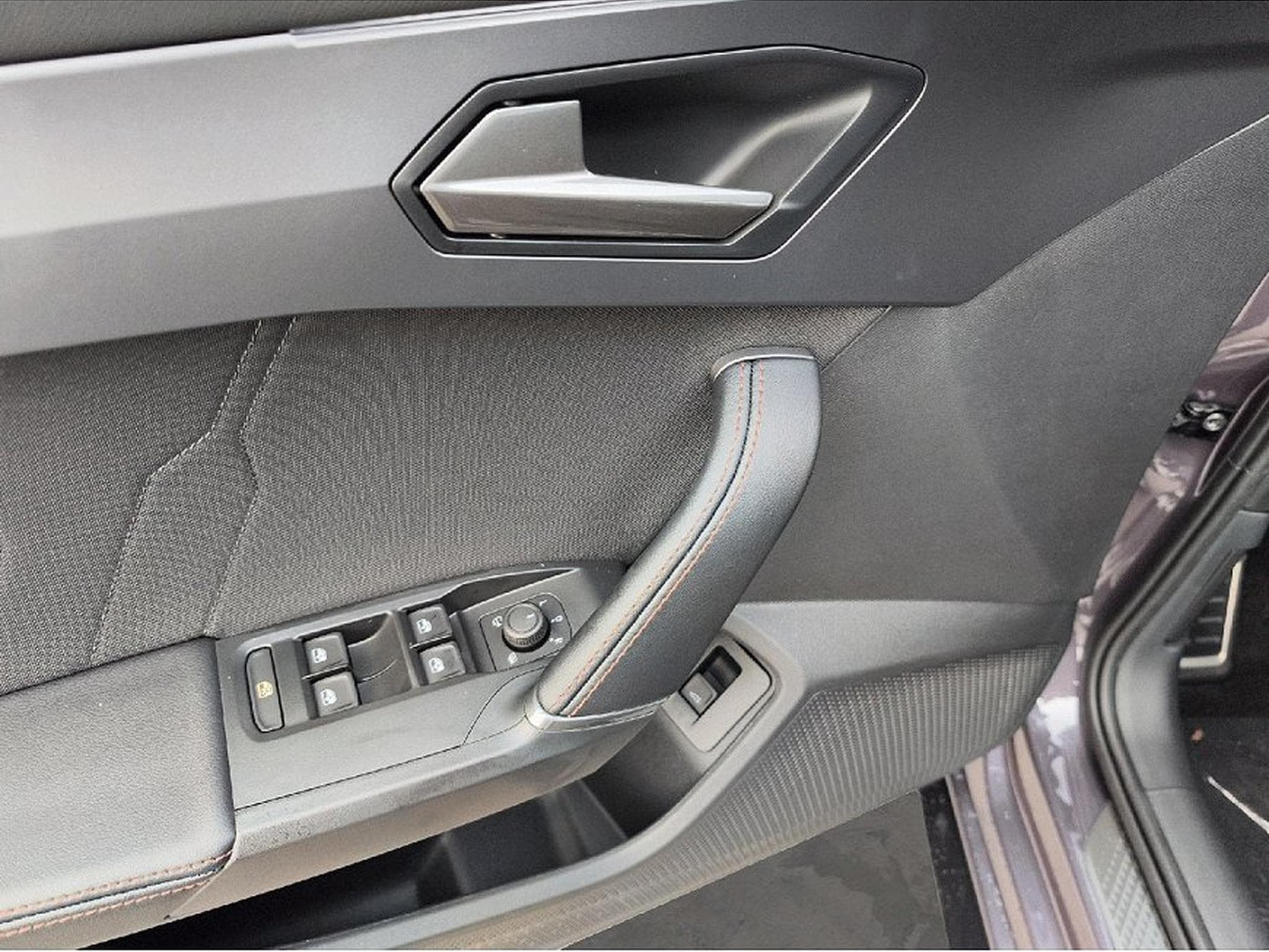 Cupra Leon (2025) - Foto 9