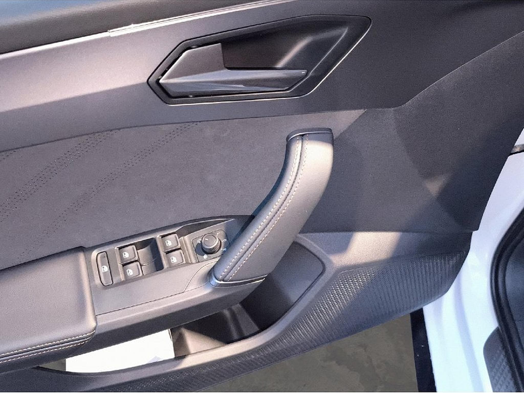 Cupra Leon (2025) - Foto 9