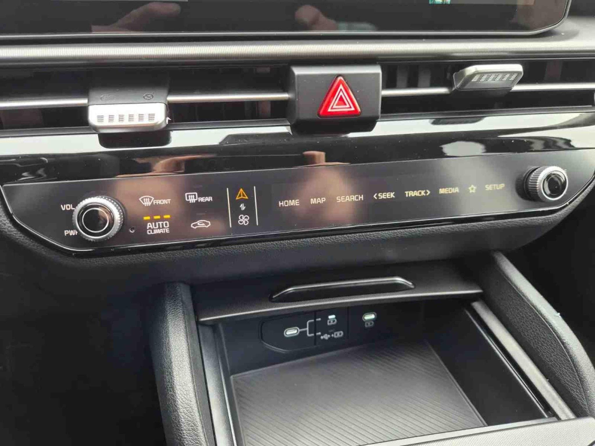Kia Sportage 1.6 T-GDI AUTO 150 Spirit (2026) - Photo 19