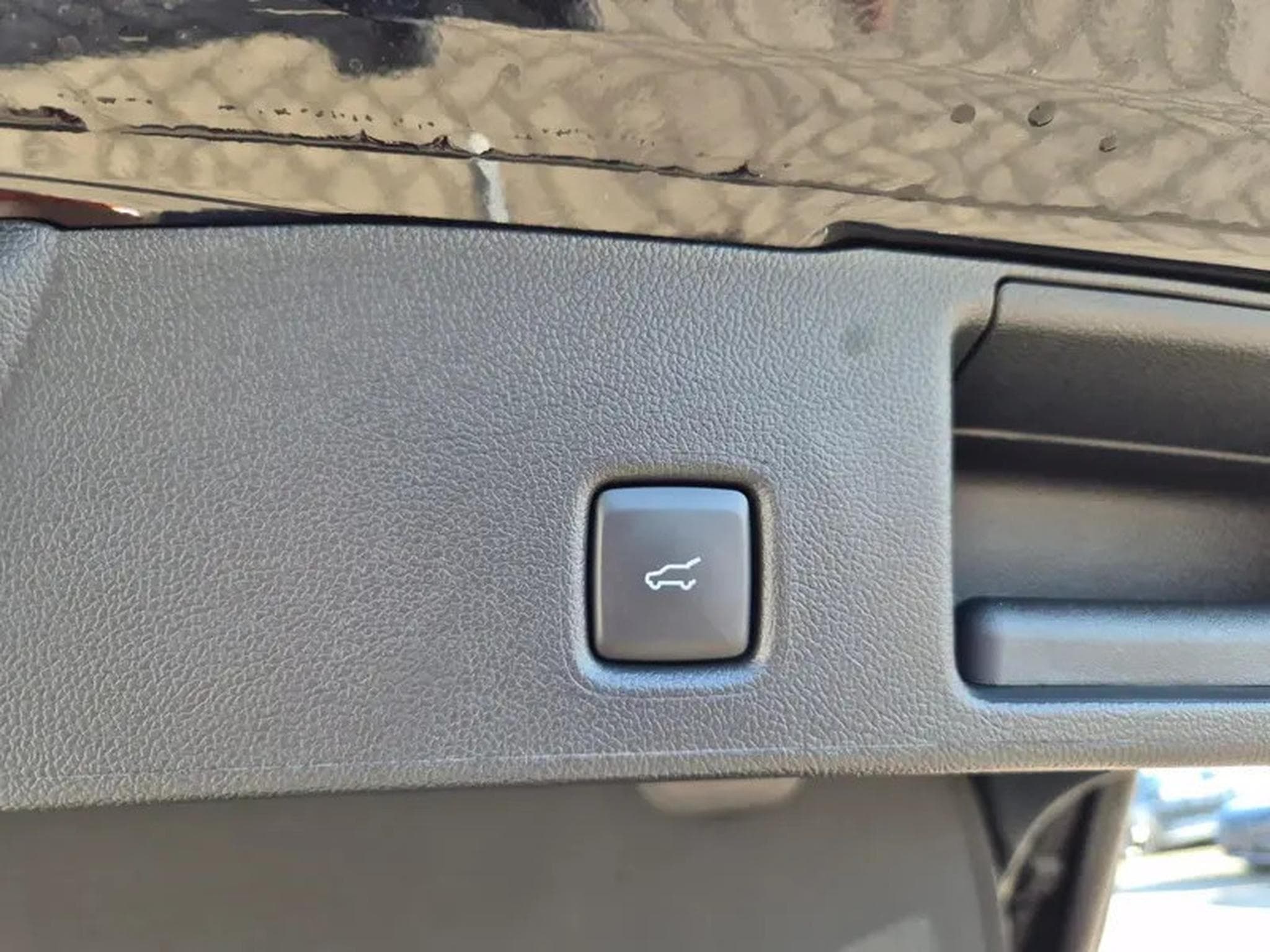 Ford Kuga 2.5 PHEV 242 Auto ST-Line X (2026) - Photo 12