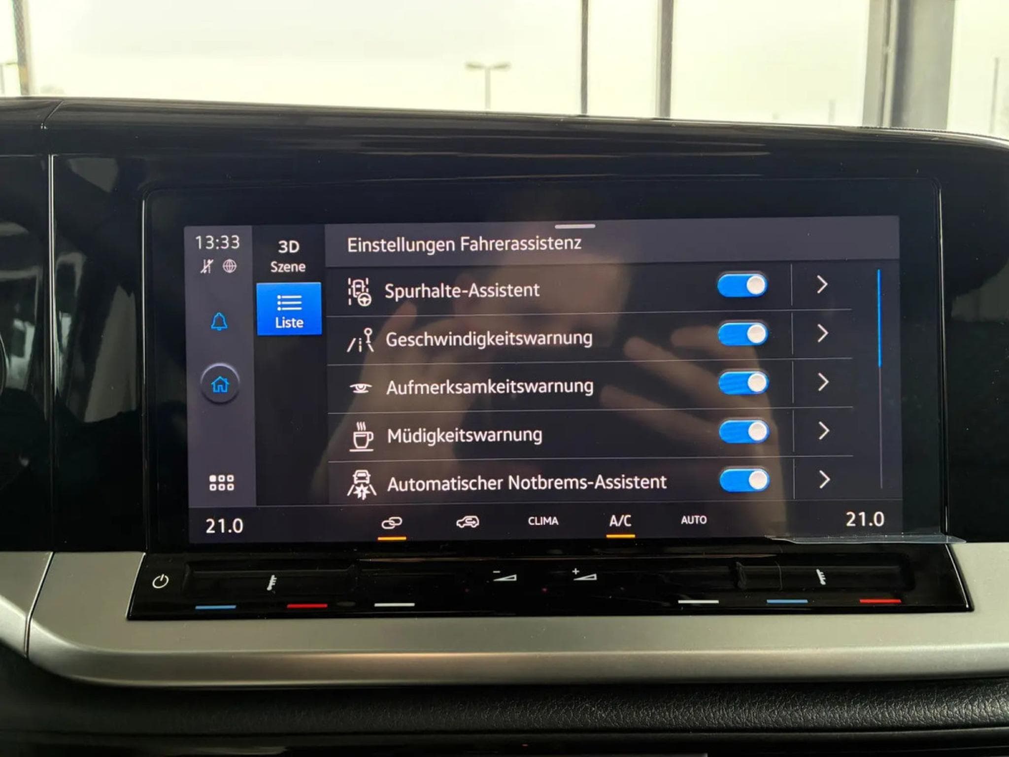 Ford Tourneo 1.5 Ecoboost 116 AT Titanium L2 (2025) - Photo 10