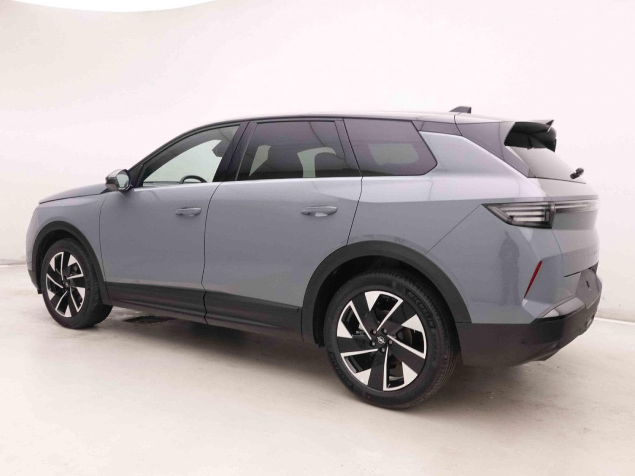 Opel Grandland 1.2 T Hybrid 145 GS (2025) - Foto 2