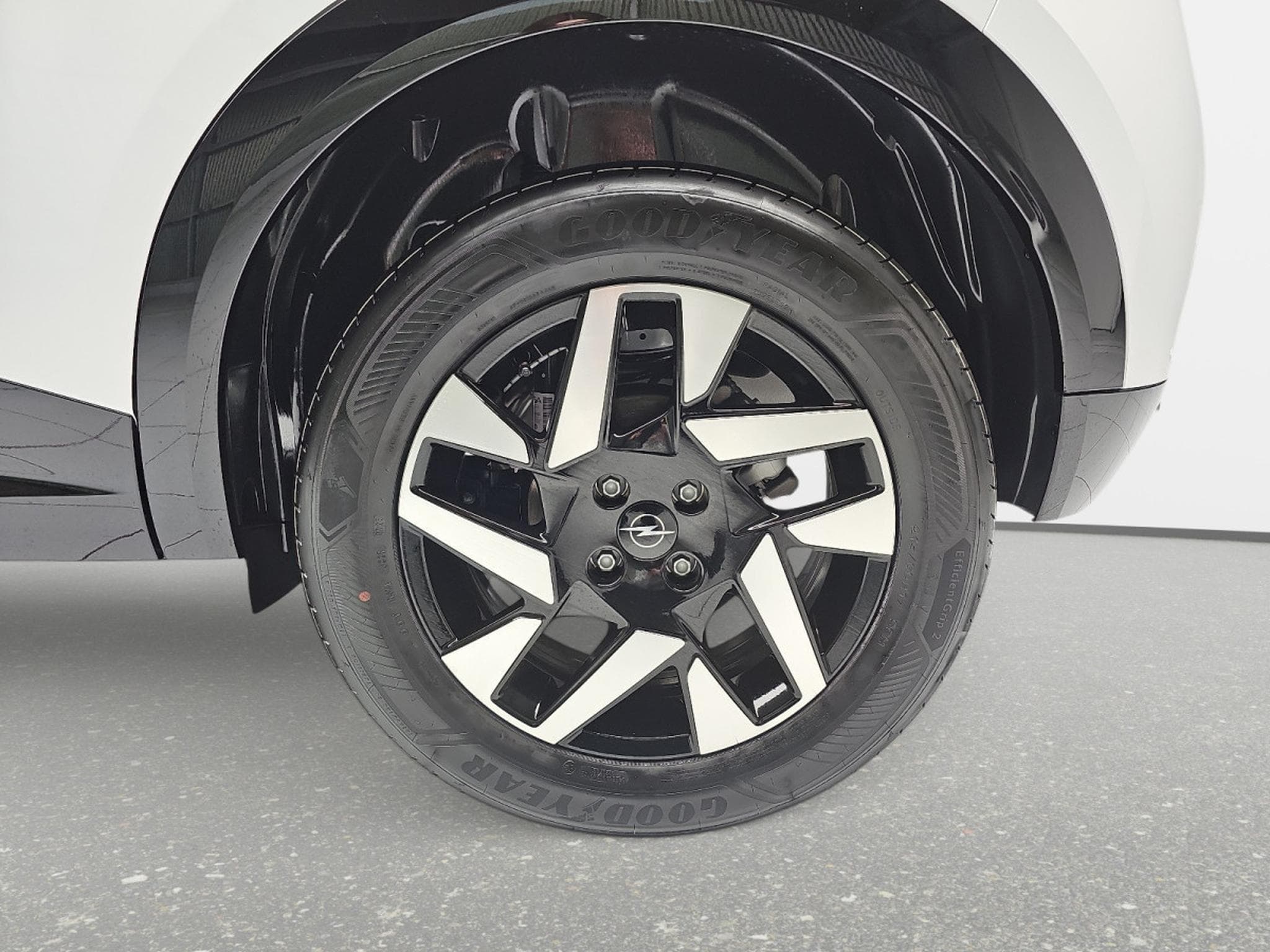 Opel Mokka 1.2 TURBO 131 AT GS (2026) - Photo 6