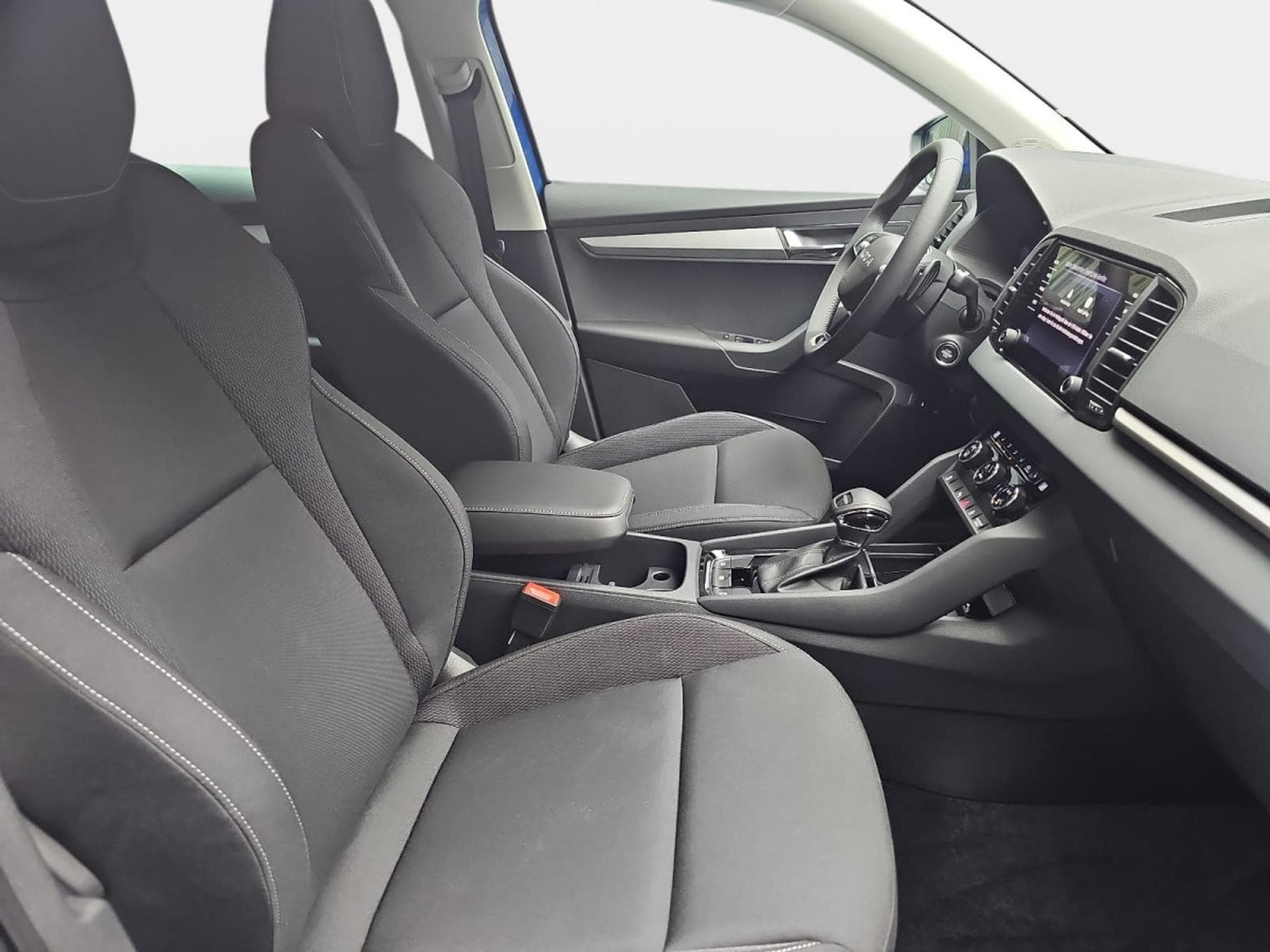 Skoda Karoq 1.5 TSi DSG 150 130 Anniversary (2026) - Foto 14