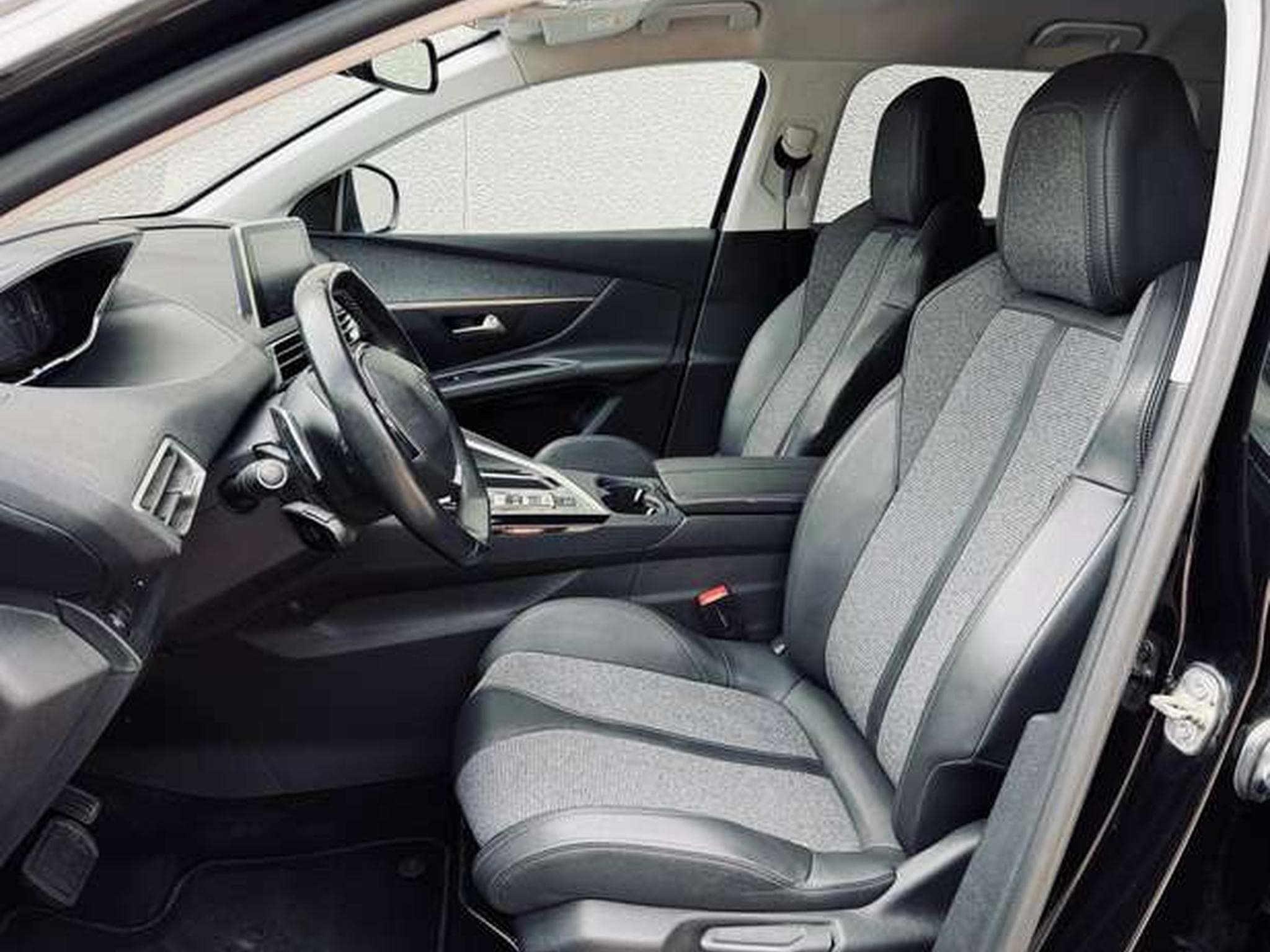 Peugeot 5008 5008 1.5 BlueHDi Allure (2020) - Photo 12