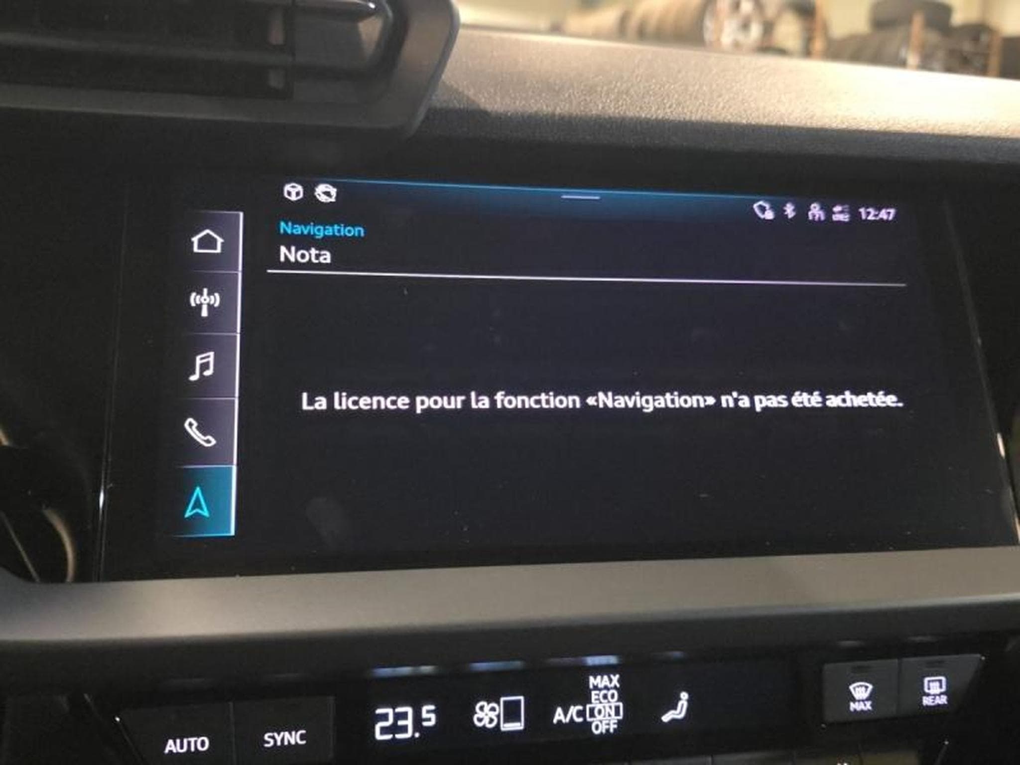 AUDI A3 30 TFSI 116ch Hybride Business Executive S tronic 7 (2024) - Photo 9