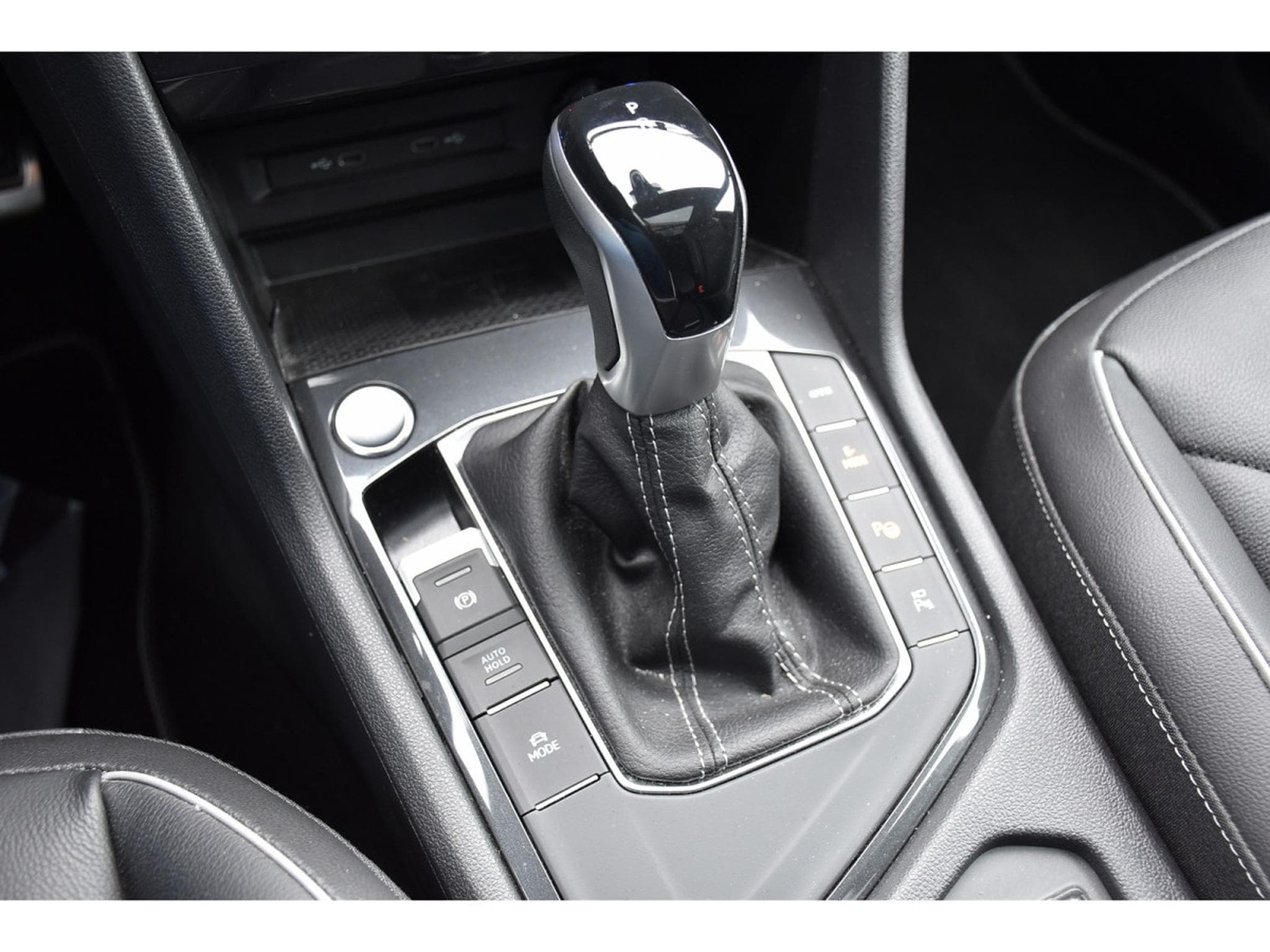 VW Tiguan 1.4 TSI eHybrid DSG6 R-LINE CUIR MEMO PANO HUD ATT RMQ 1° M. (2023) - Foto 18