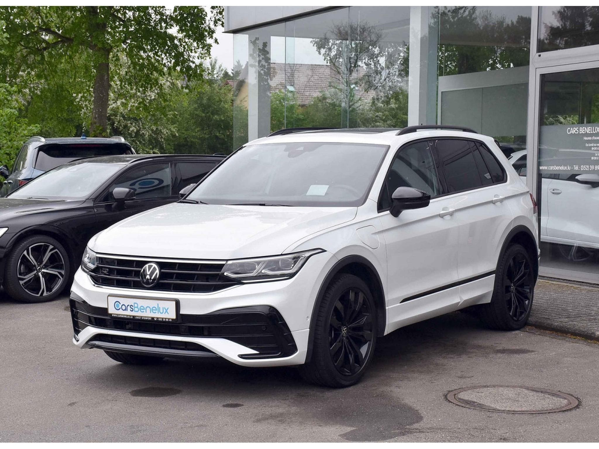 VW Tiguan 1.4 TSI eHybrid DSG6 R-LINE CUIR MEMO PANO HUD ATT RMQ 1° M. (2023) - Foto 2