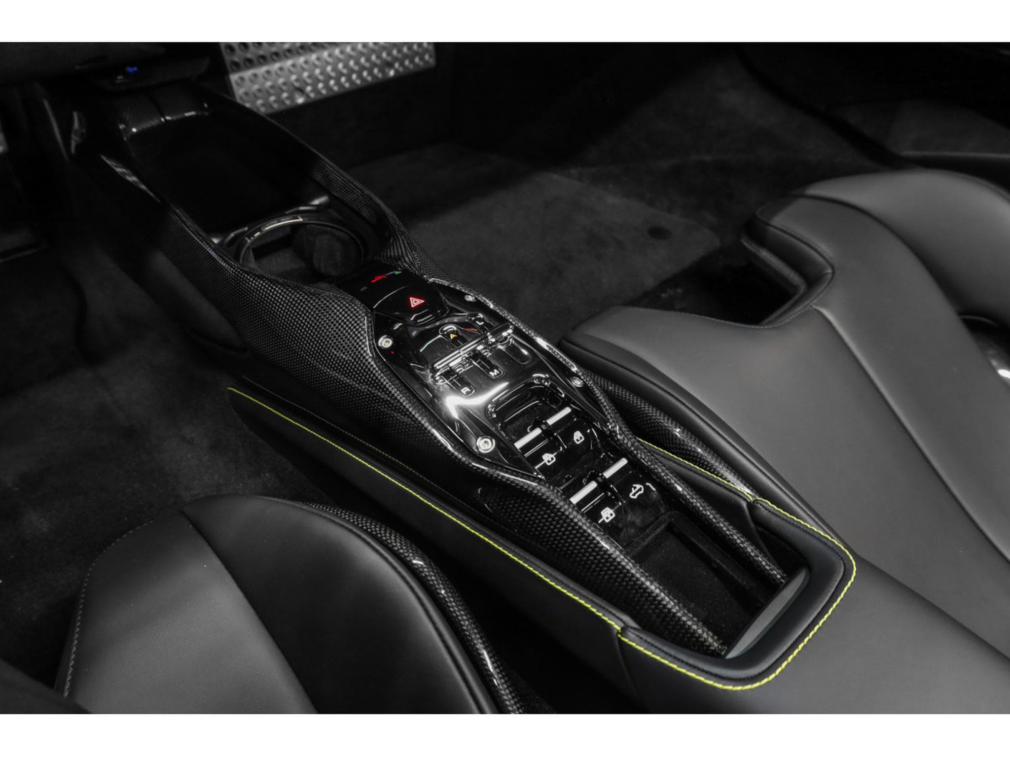 Ferrari SF90 V8 - ARGENTO NURBURGRING - FULL CARBON (2024) - Photo 28