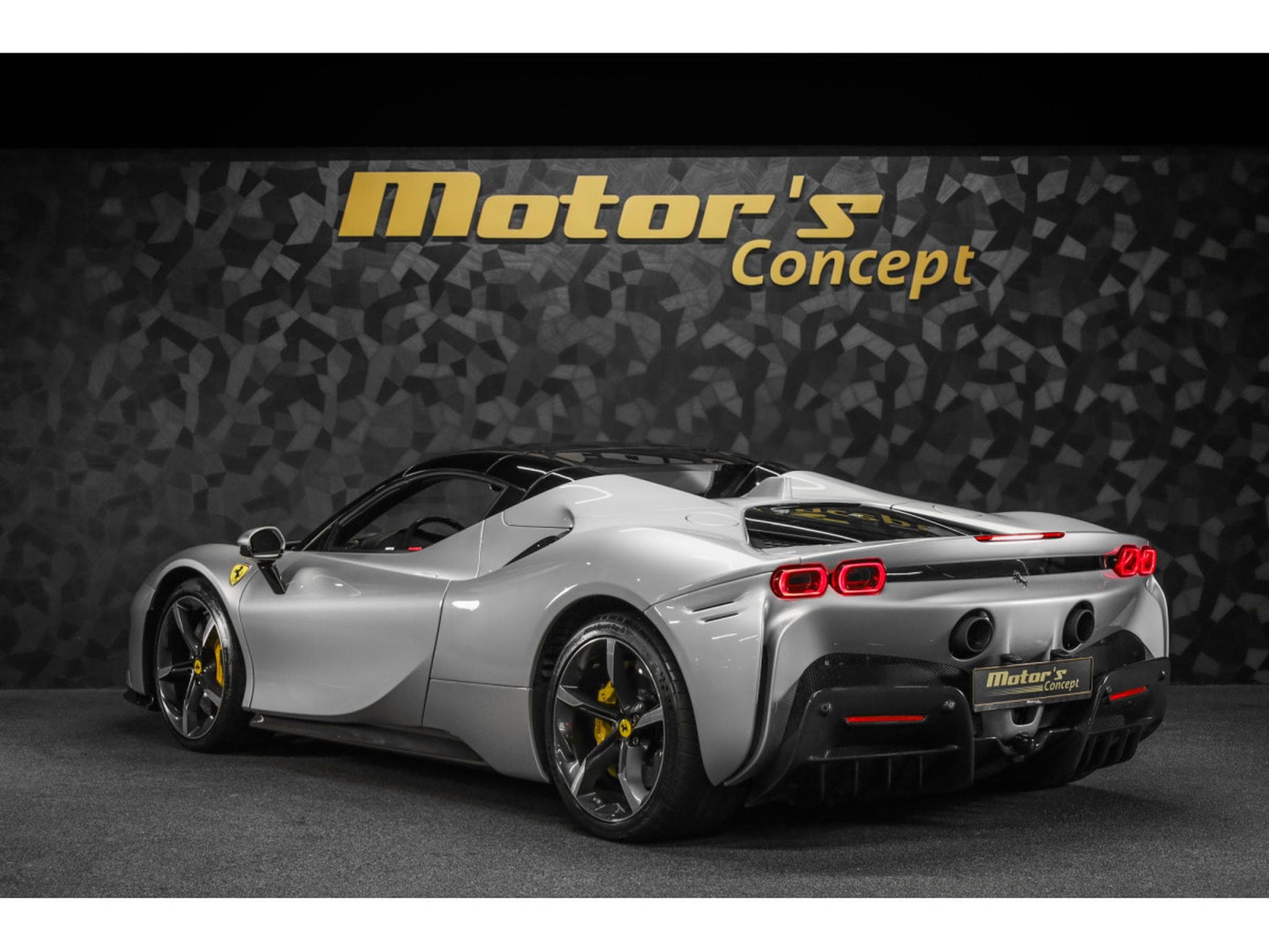 Ferrari SF90 V8 - ARGENTO NURBURGRING - FULL CARBON (2024) - Photo 7