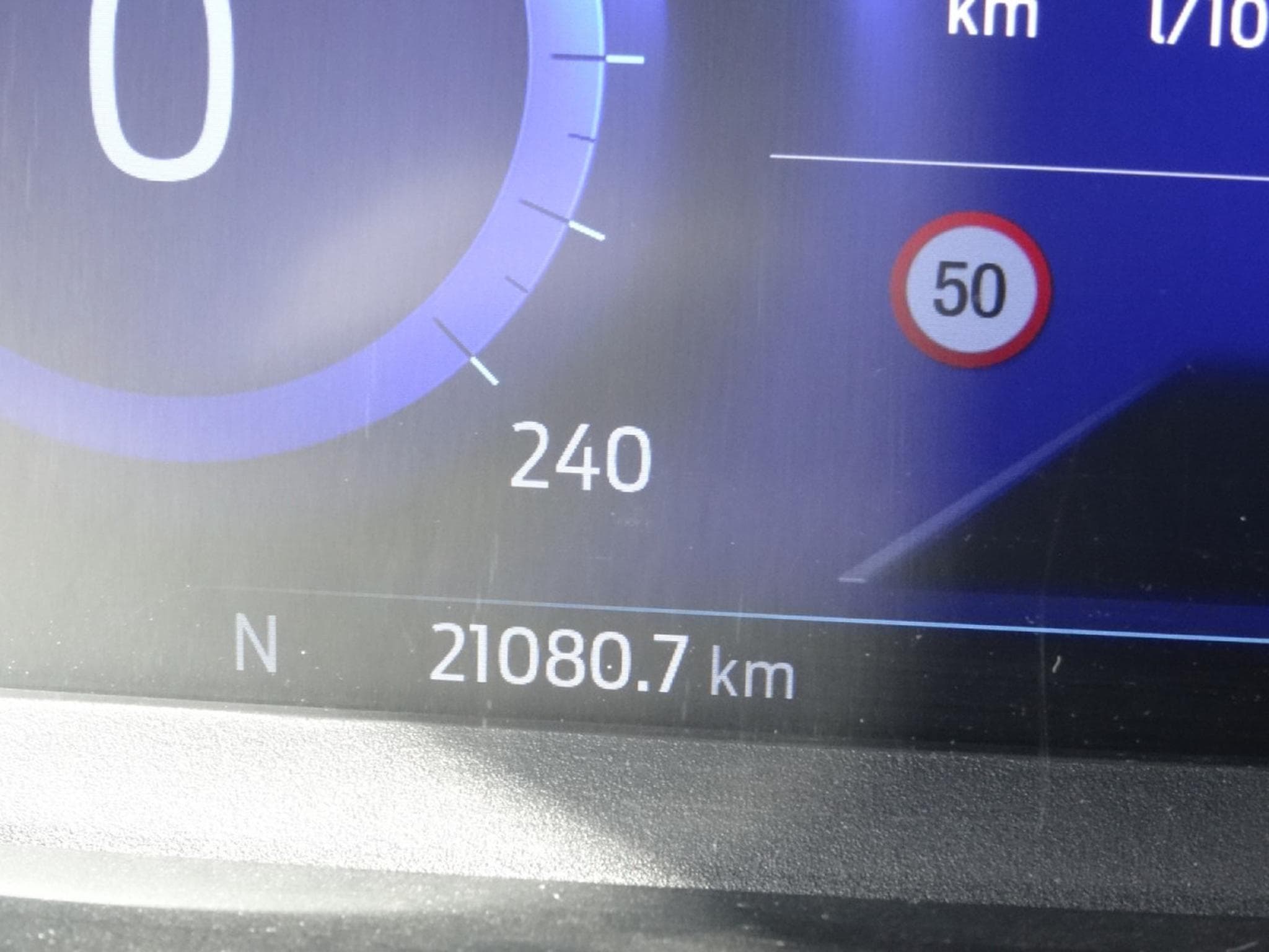 Ford Kuga 1.5 ST-LINE X 150CV (2022) - Photo 7