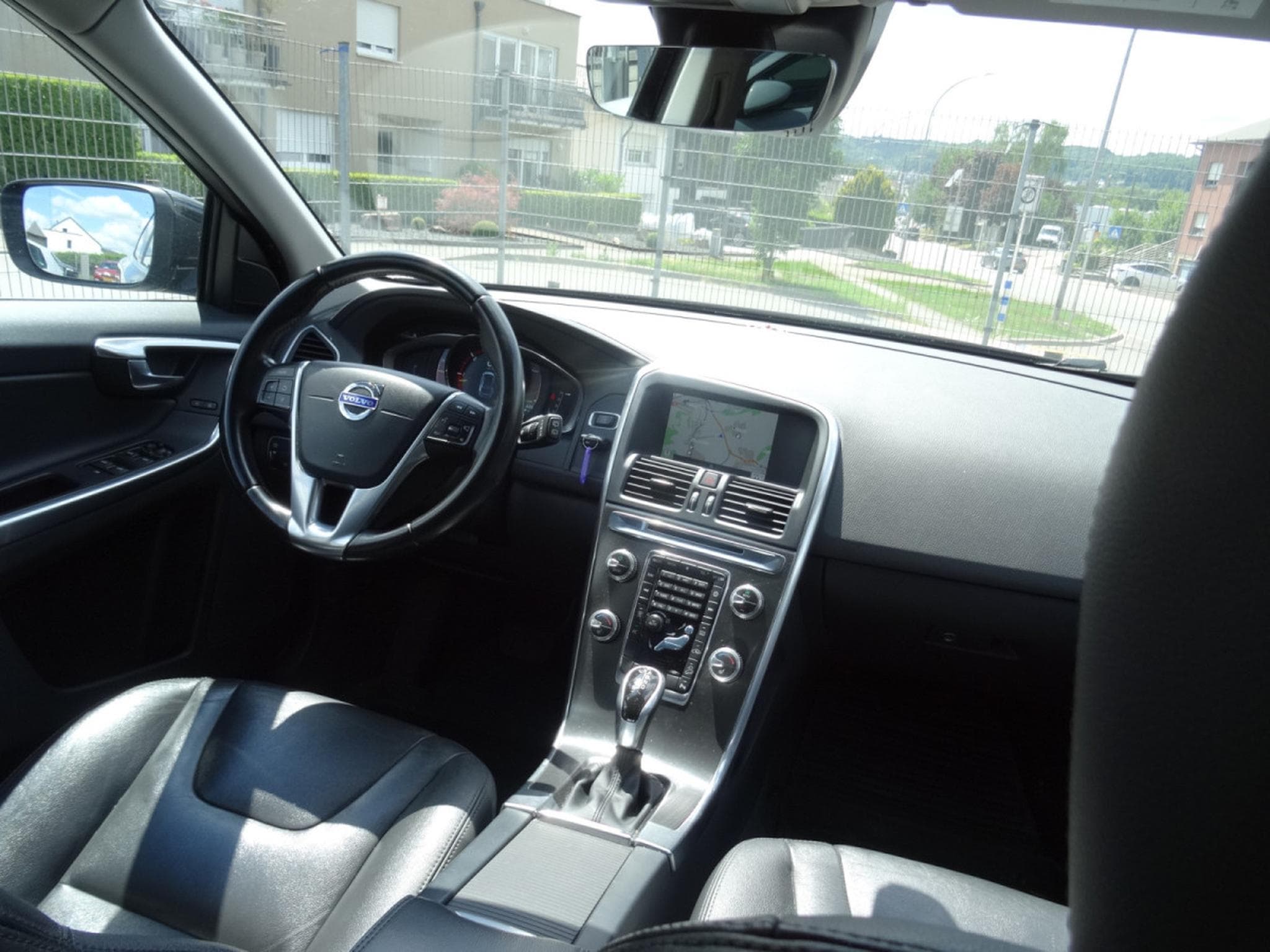 Volvo XC60 D5 SUMMUM (2015) - Photo 5