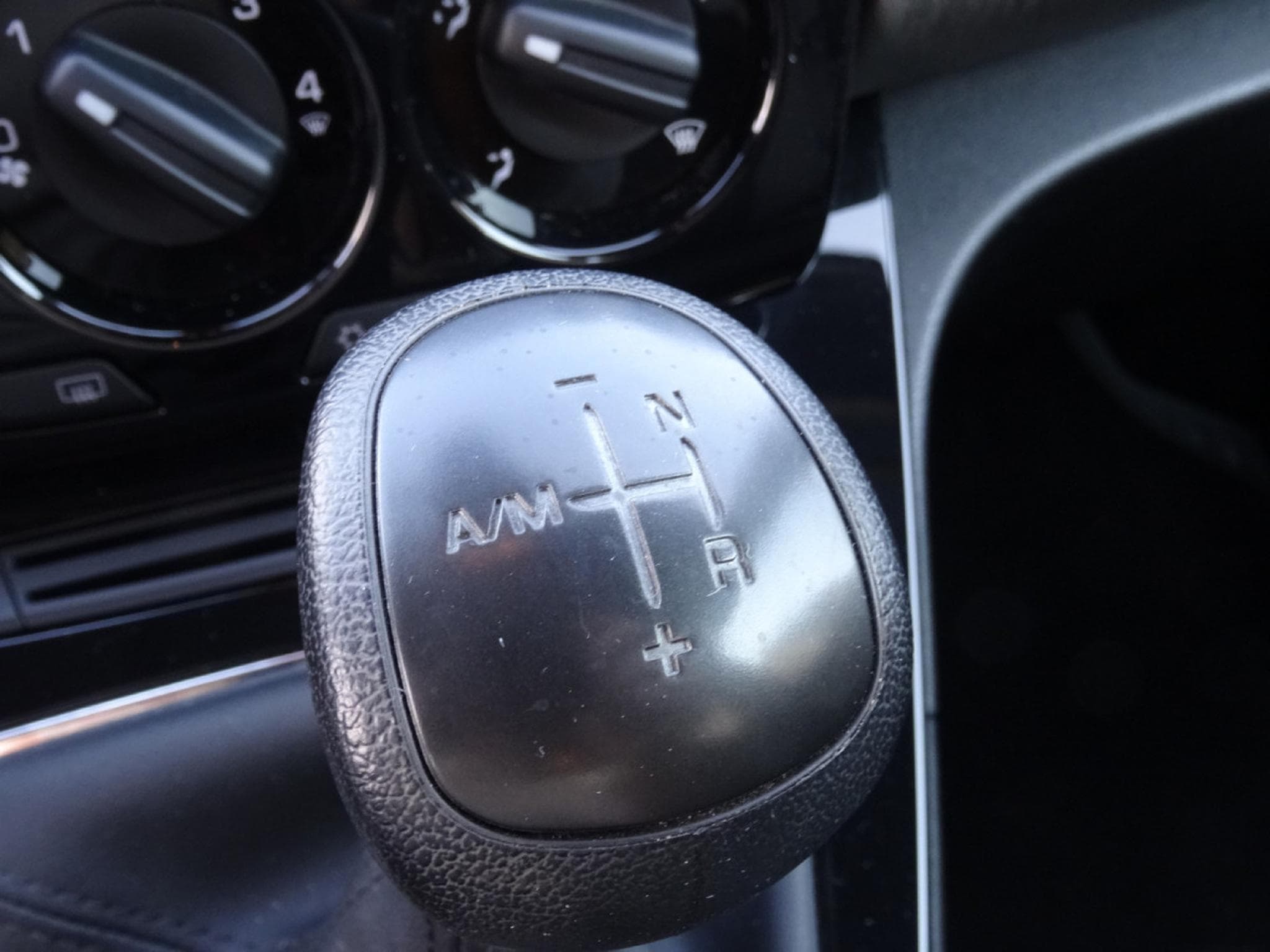 Lancia Ypsilon 0.9 Automatique (2013) - Photo 8