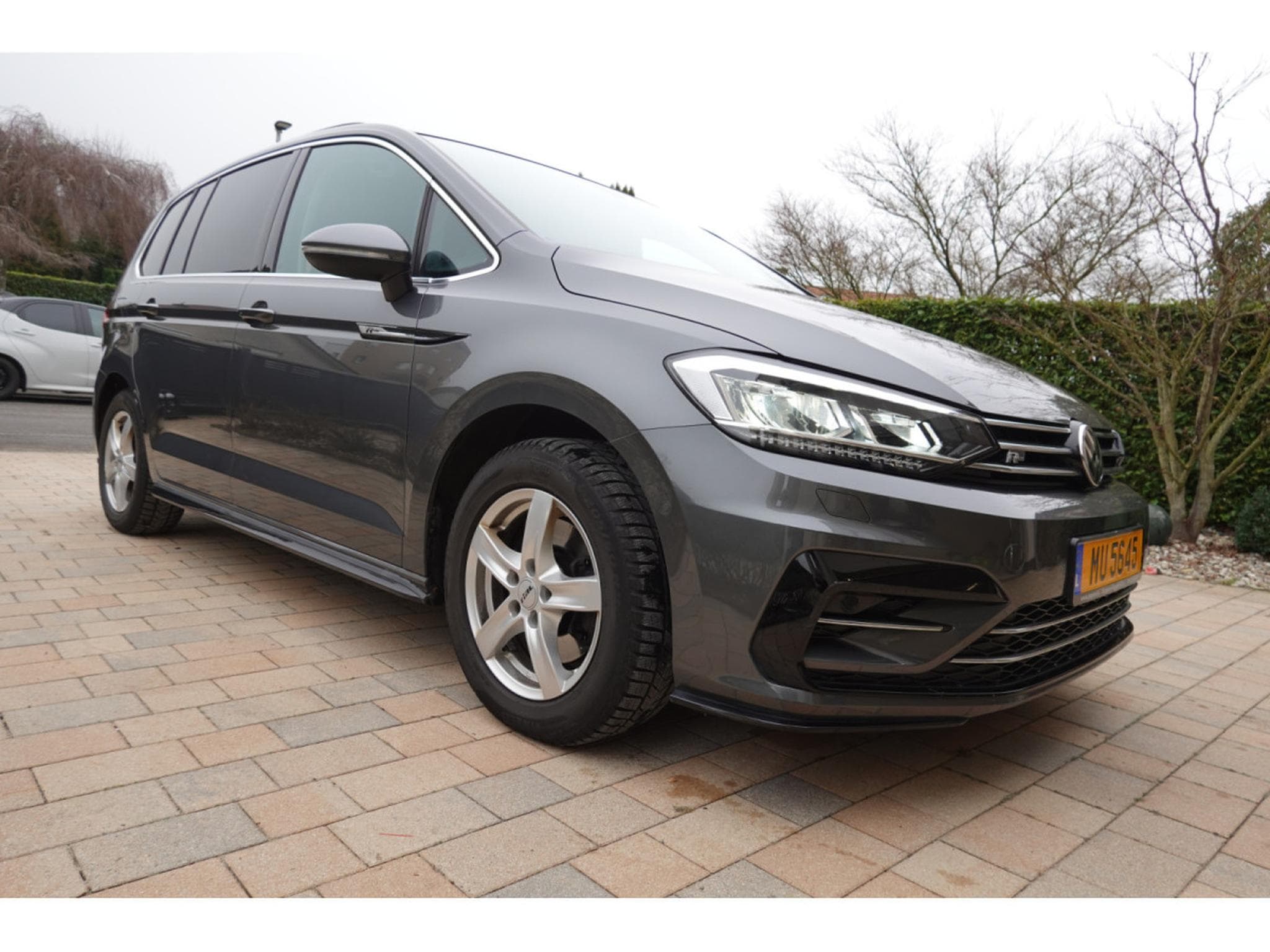VW Touran 2.0 TDI HIGHLINE 150 DSG R-LINE (2018) - Photo 4