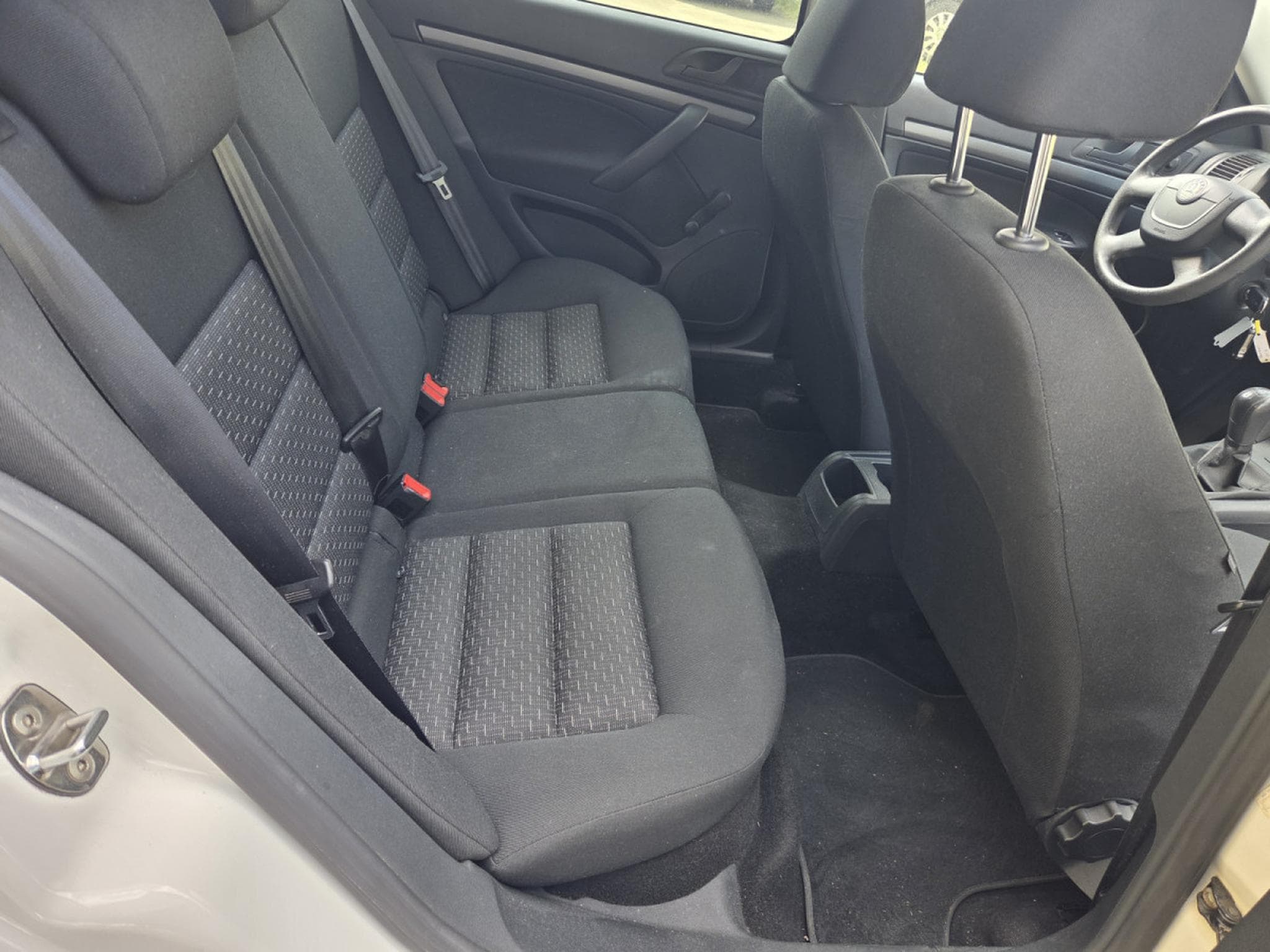 Skoda Octavia Combi 1.6 Tdi 105 CV Garantie 12 Mois (2011) - Photo 9