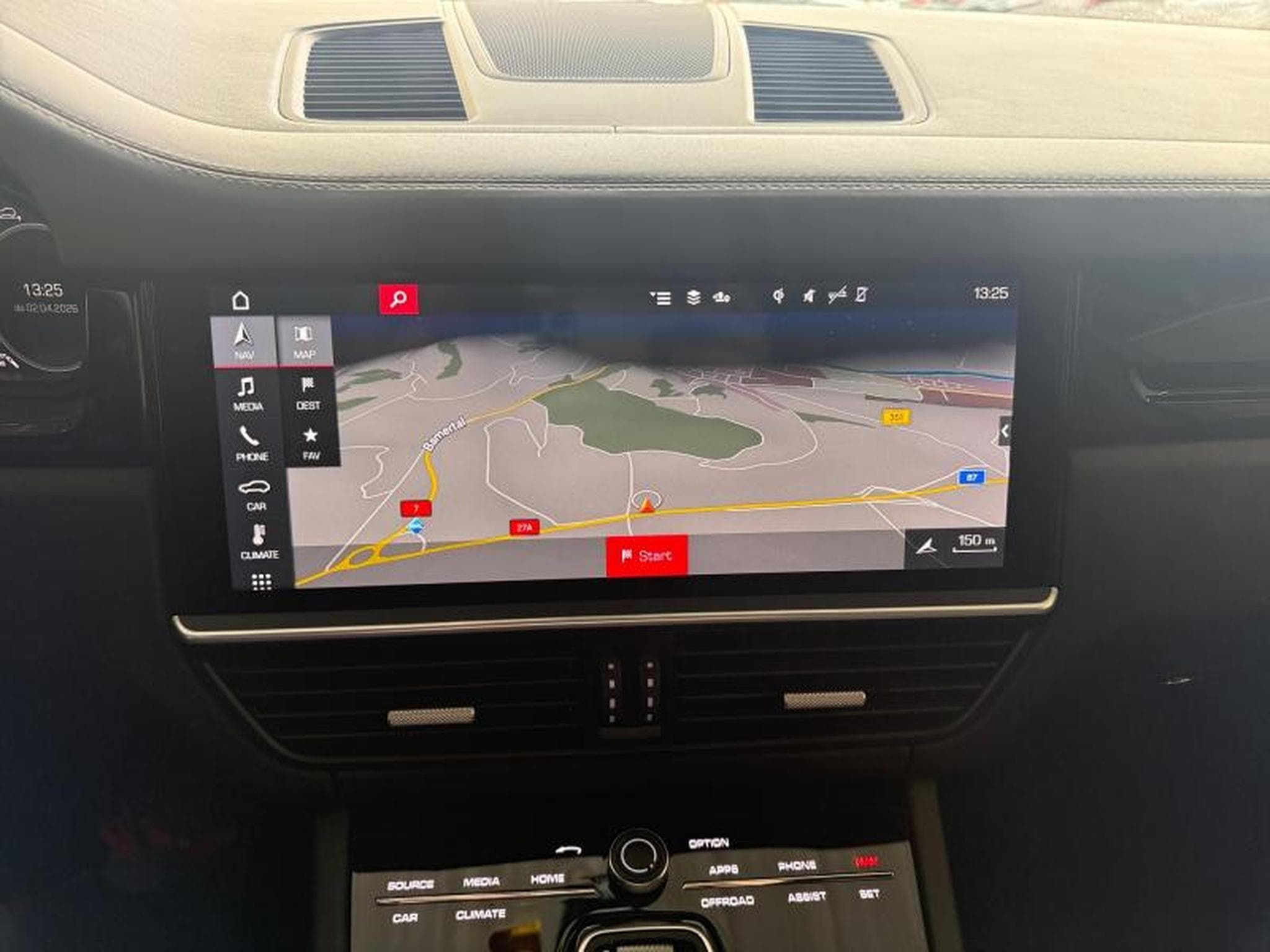 Porsche Cayenne S / Essence (2021) - Photo 15