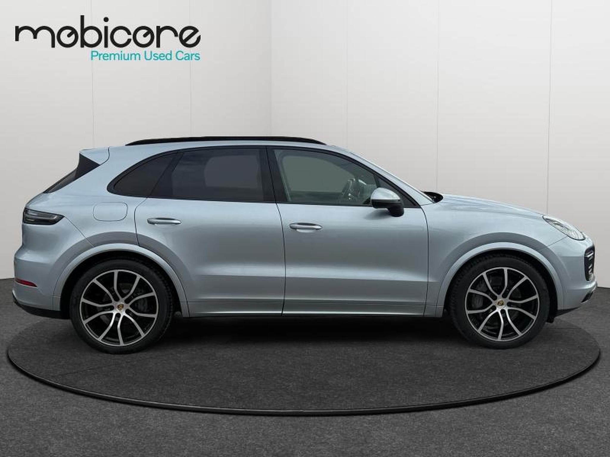 Porsche Cayenne S / Essence (2021) - Photo 7