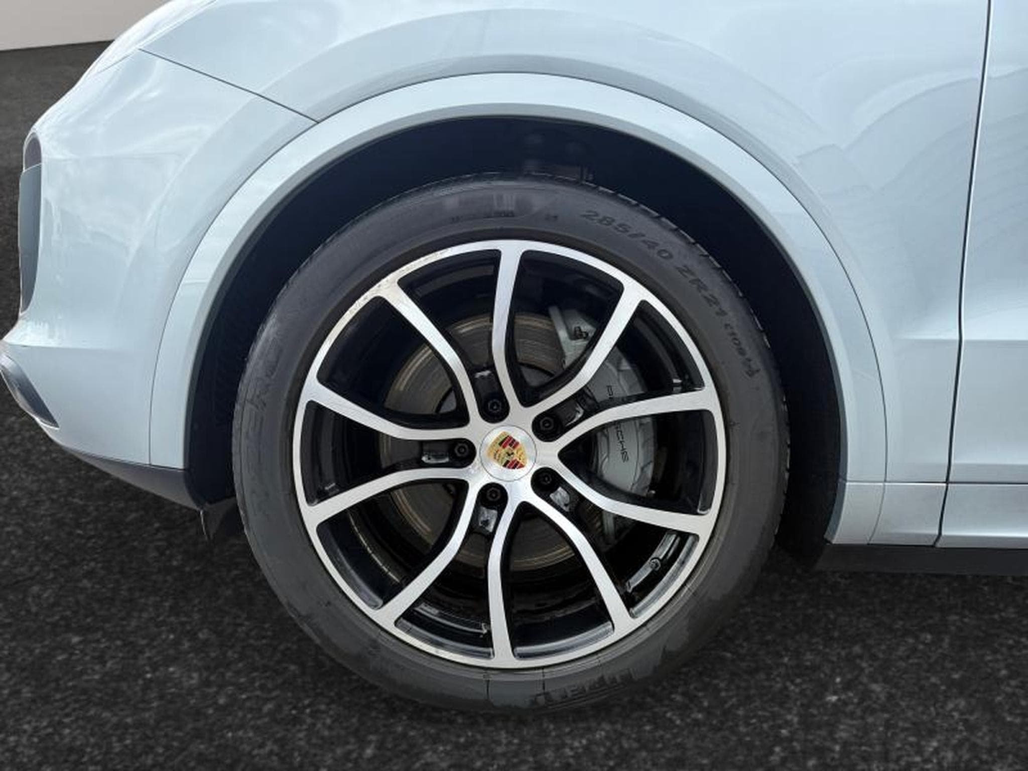 Porsche Cayenne S / Essence (2021) - Photo 9