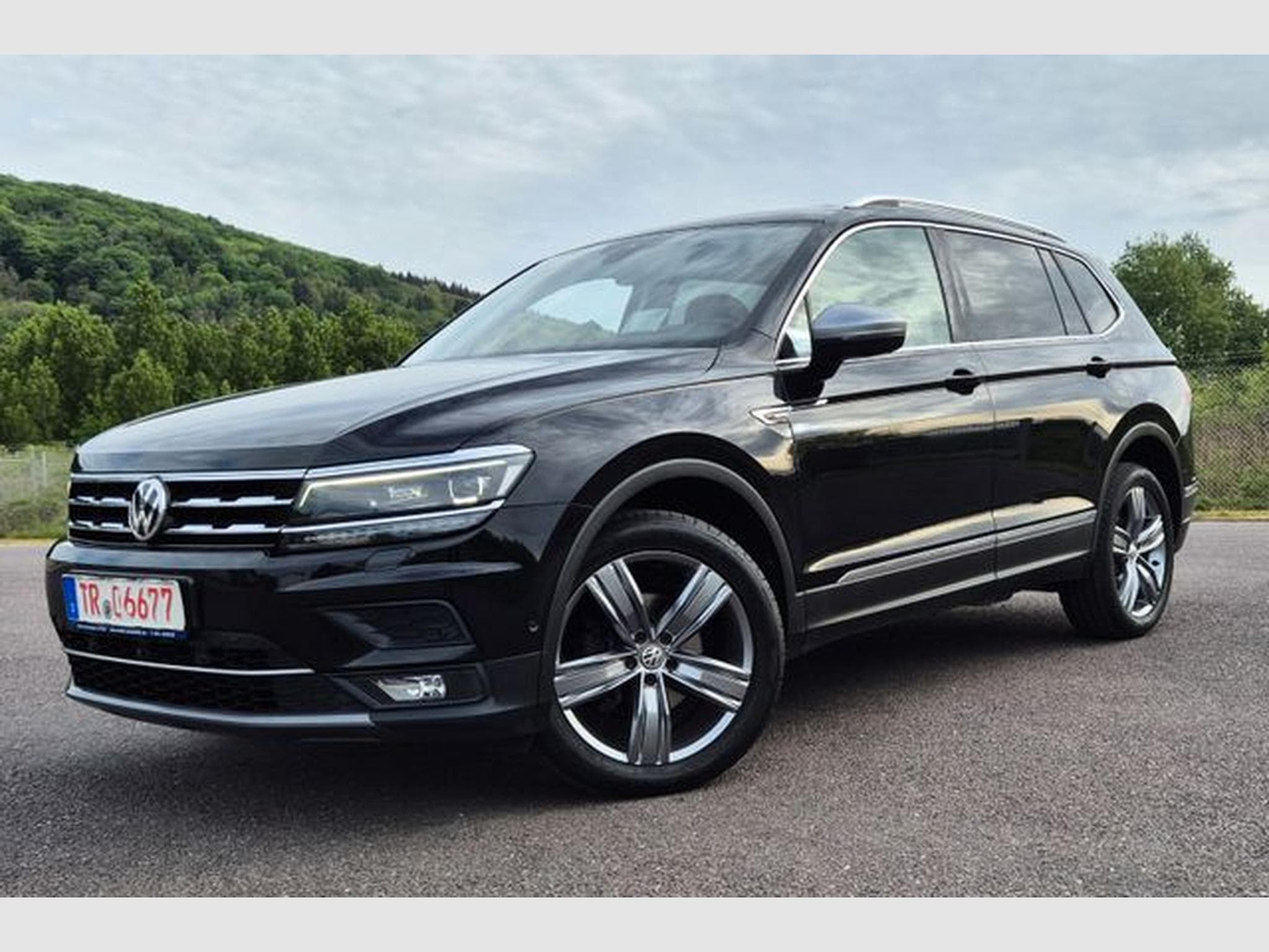 VW Tiguan Tiguan Allspace 2.0 TDI Highline 4Motion DSG (2018) - Foto 1