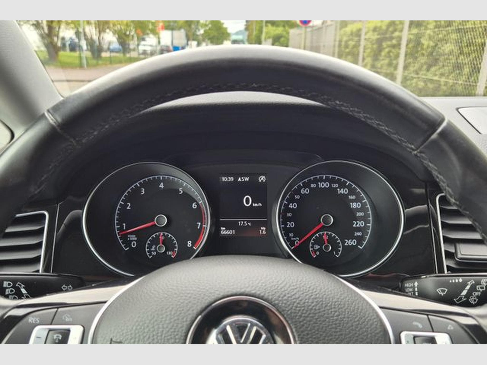 VW Golf Golf Sportsvan Highline 1.4 BMT, Navi, 1.Hand. (2016) - Foto 9
